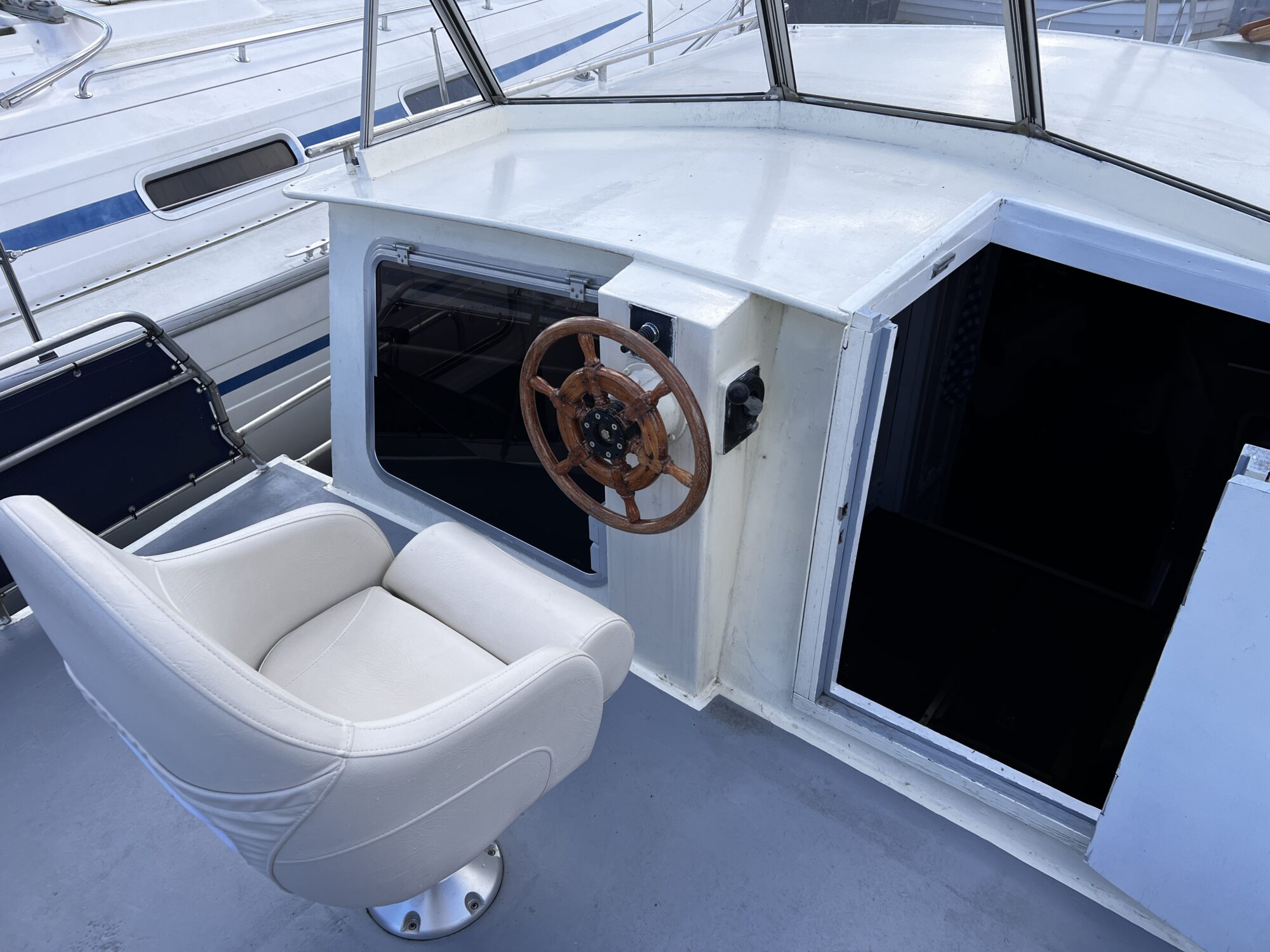 Motorboot Altena Kruiser 9.30 AK Cabrio