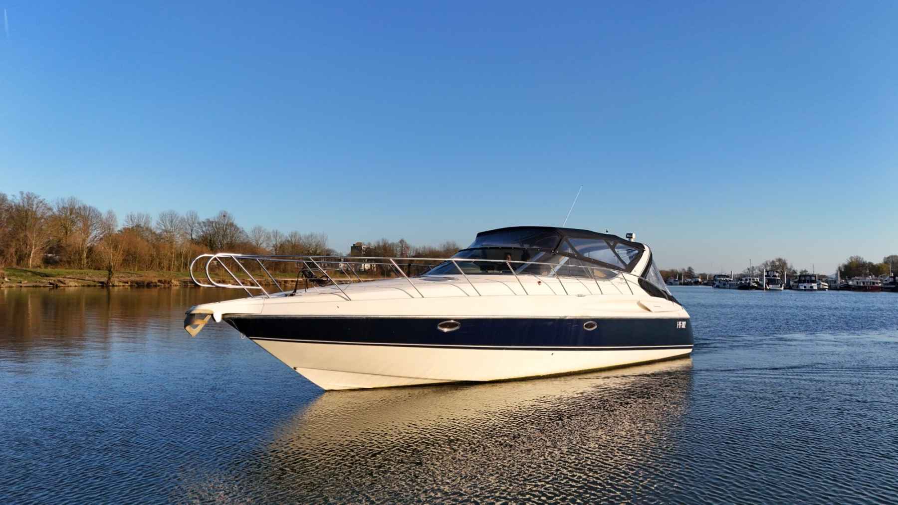Motorboot Cranchi Endurance 39