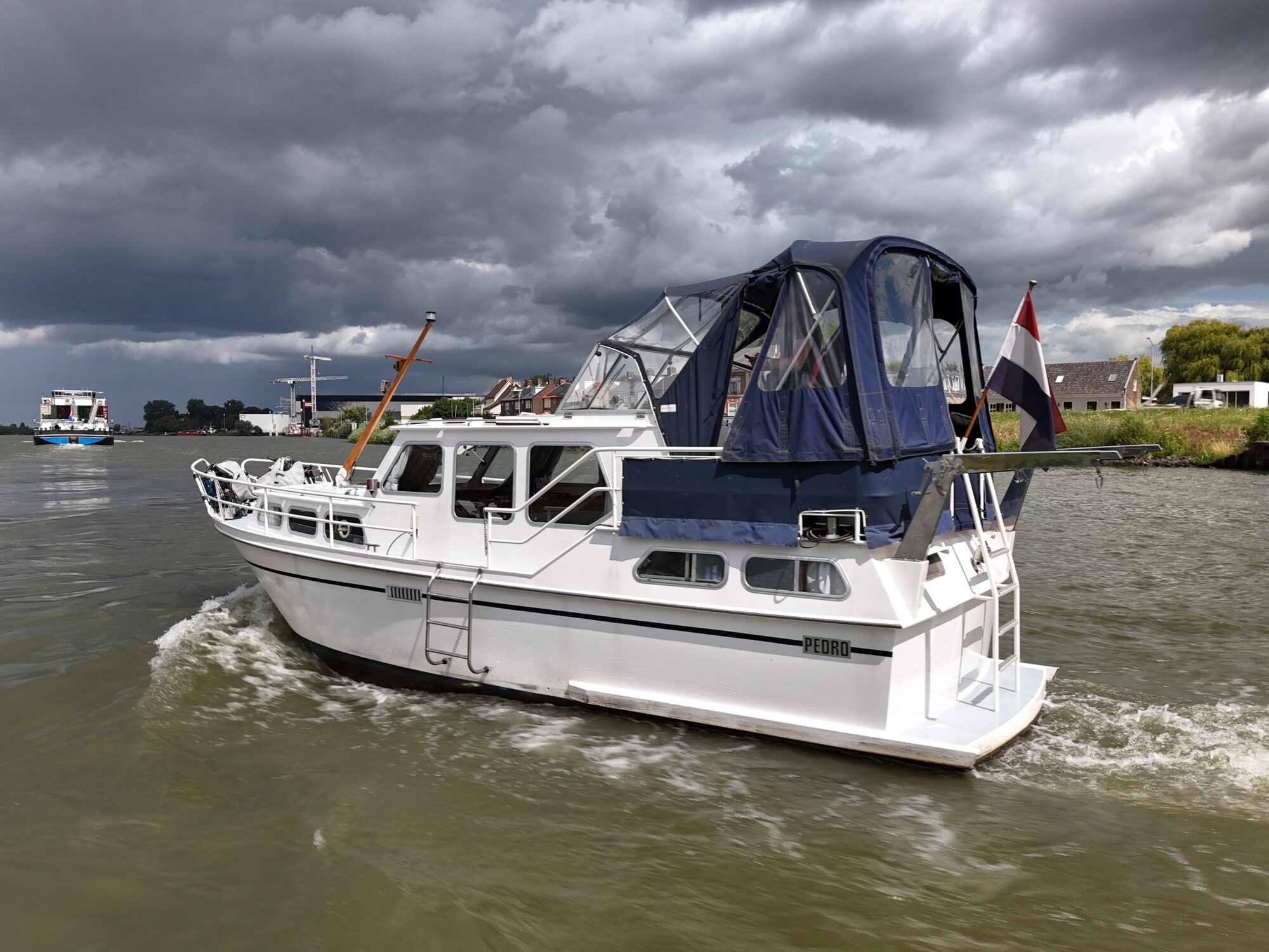 Motorboot Pedro Kruiser 30 AK Cabrio