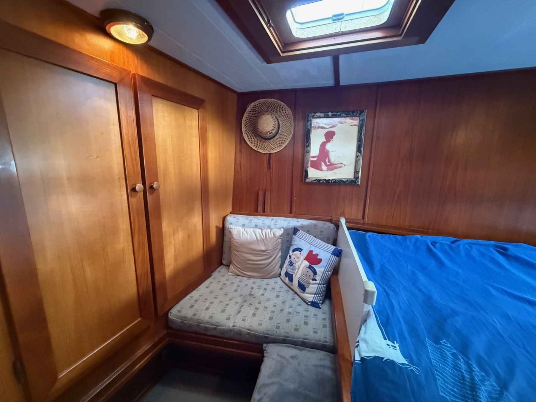 Motorboot Valkkruiser 10.50 AK Cabrio