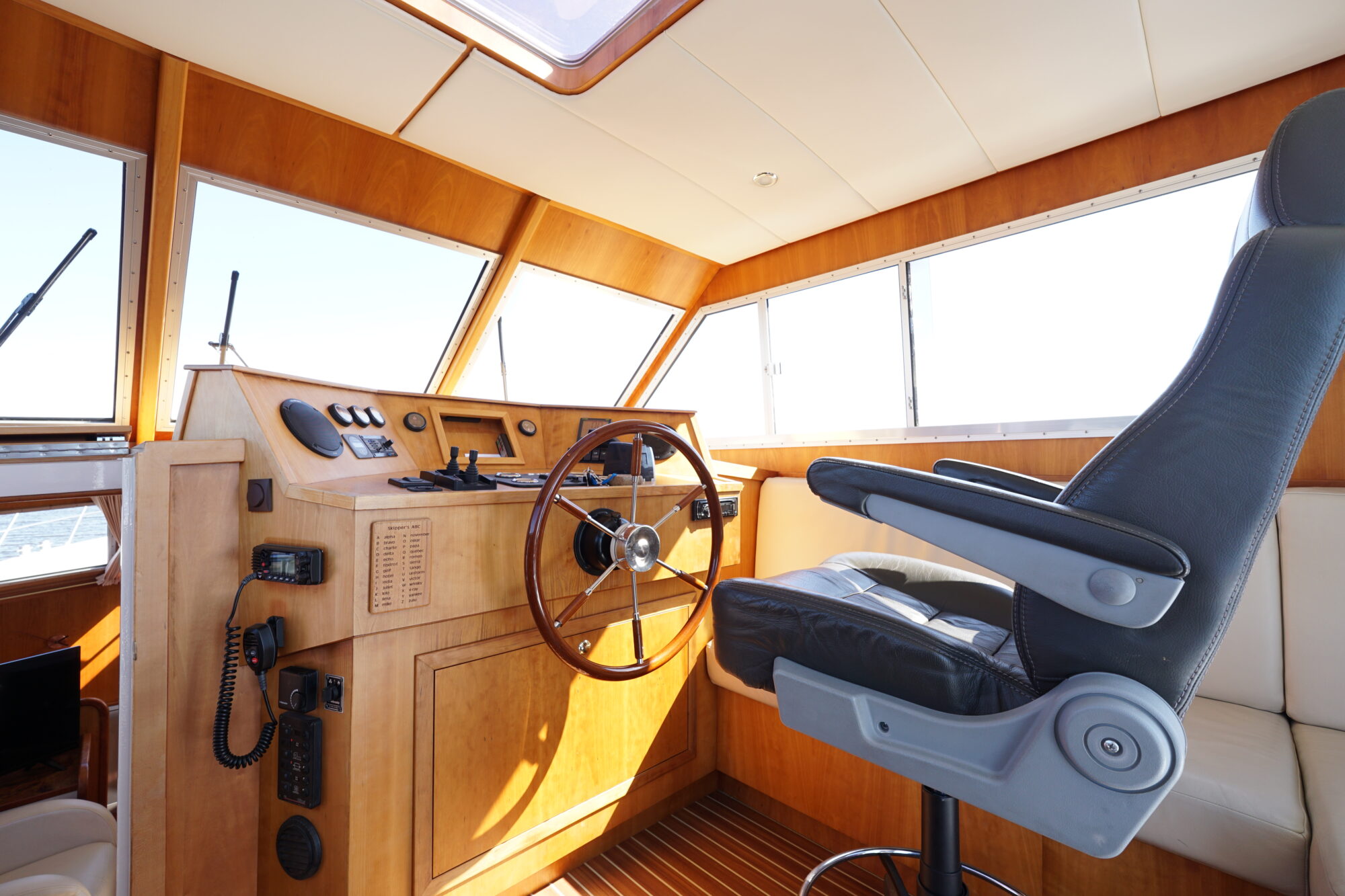Motorboot Valkkruiser Challenger 45 VS