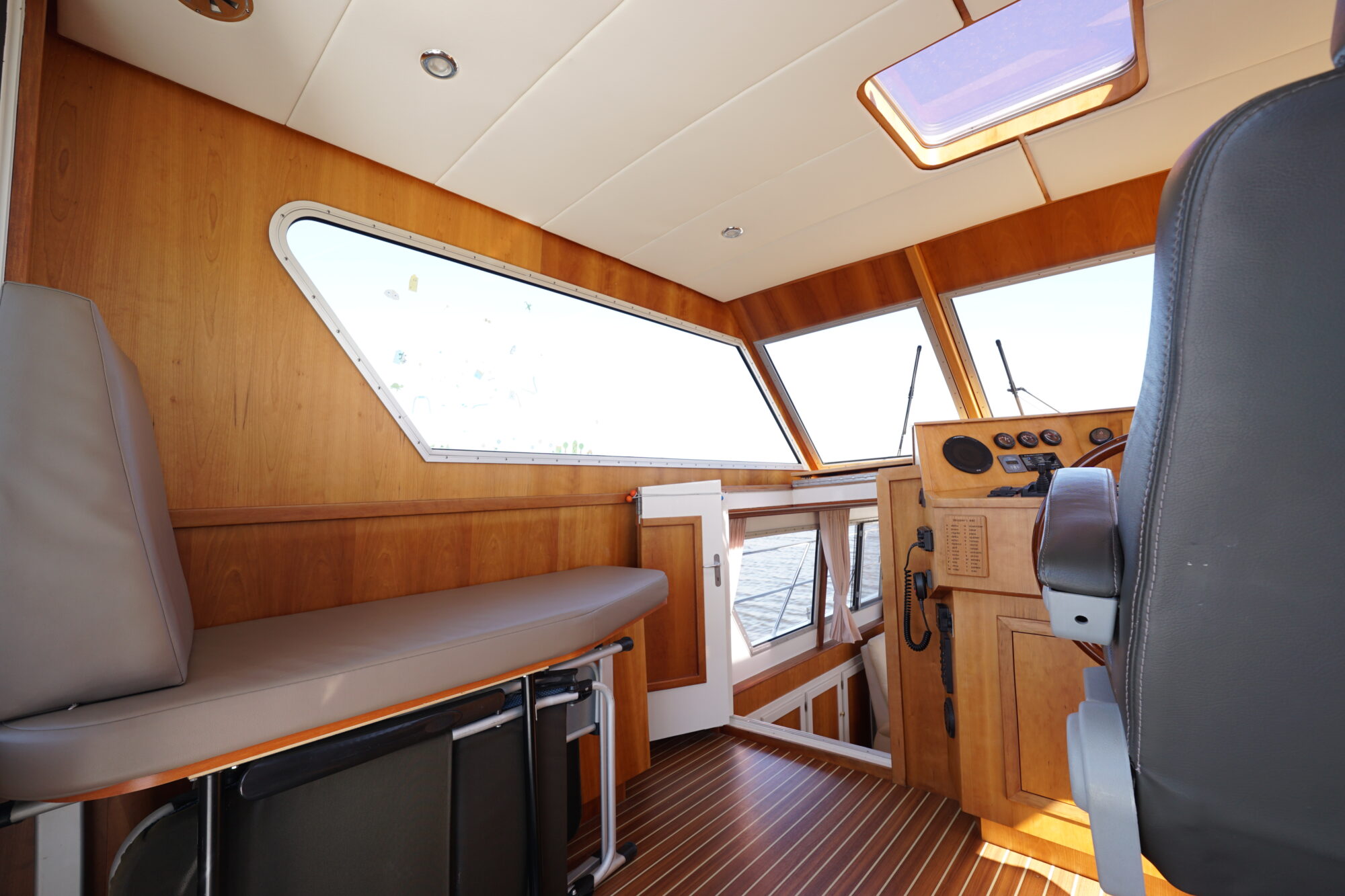 Motorboot Valkkruiser Challenger 45 VS