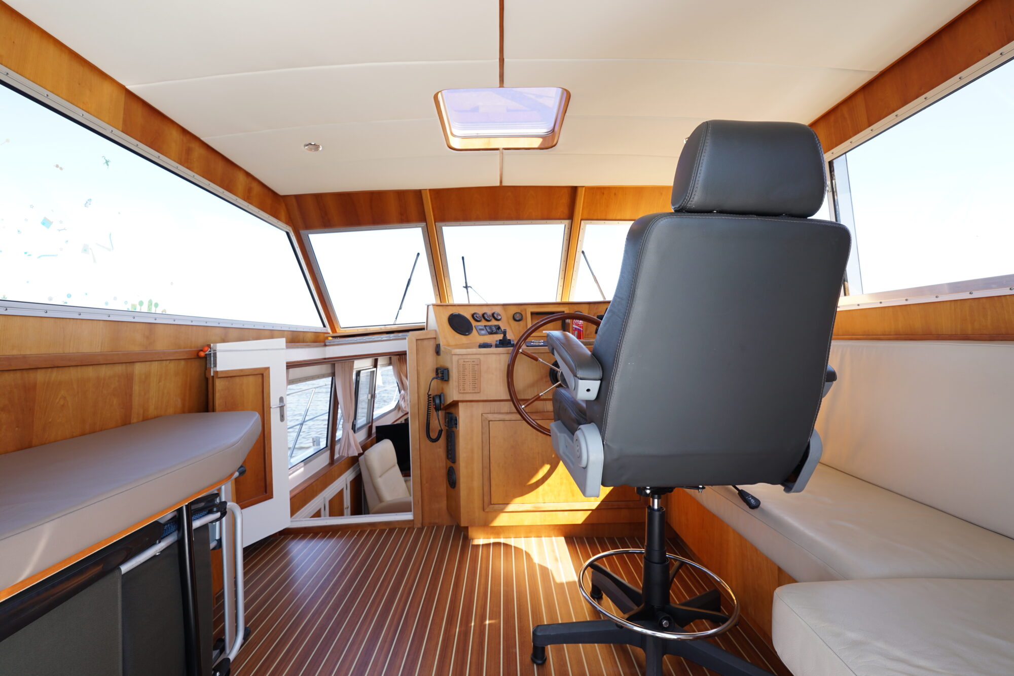 Motorboot Valkkruiser Challenger 45 VS