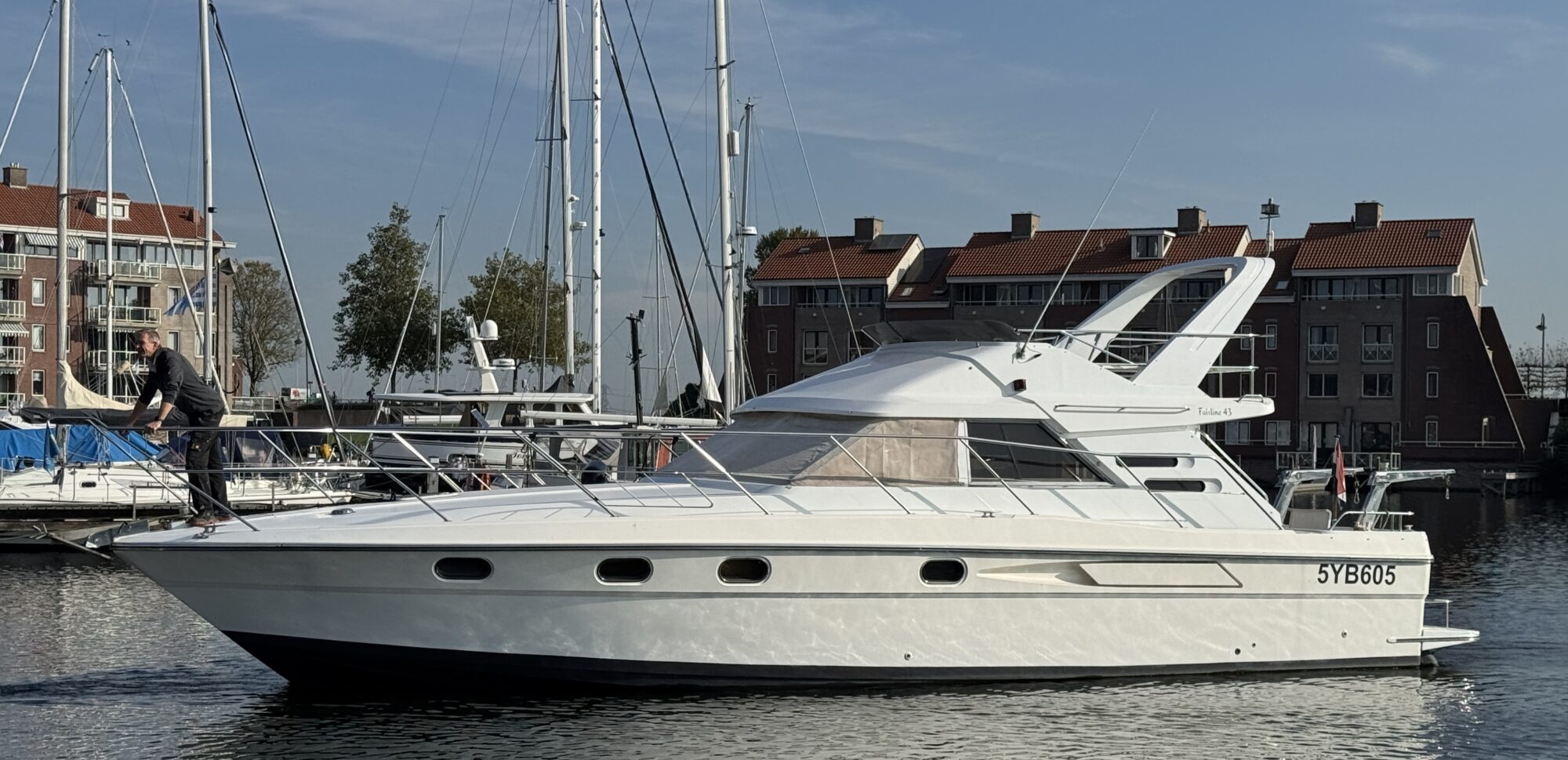 Motorboot Fairline 43 Flybridge