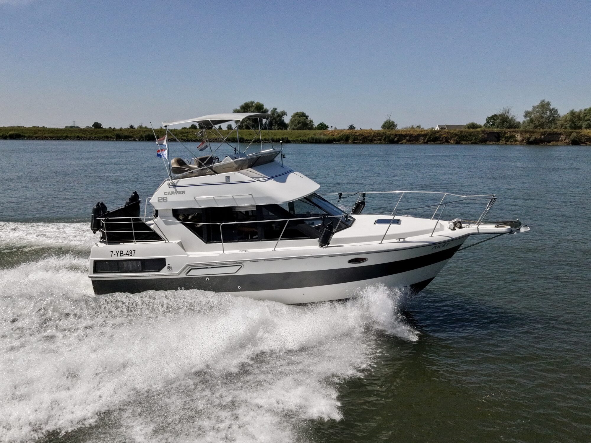 Motorboot Carver 28 Flybridge