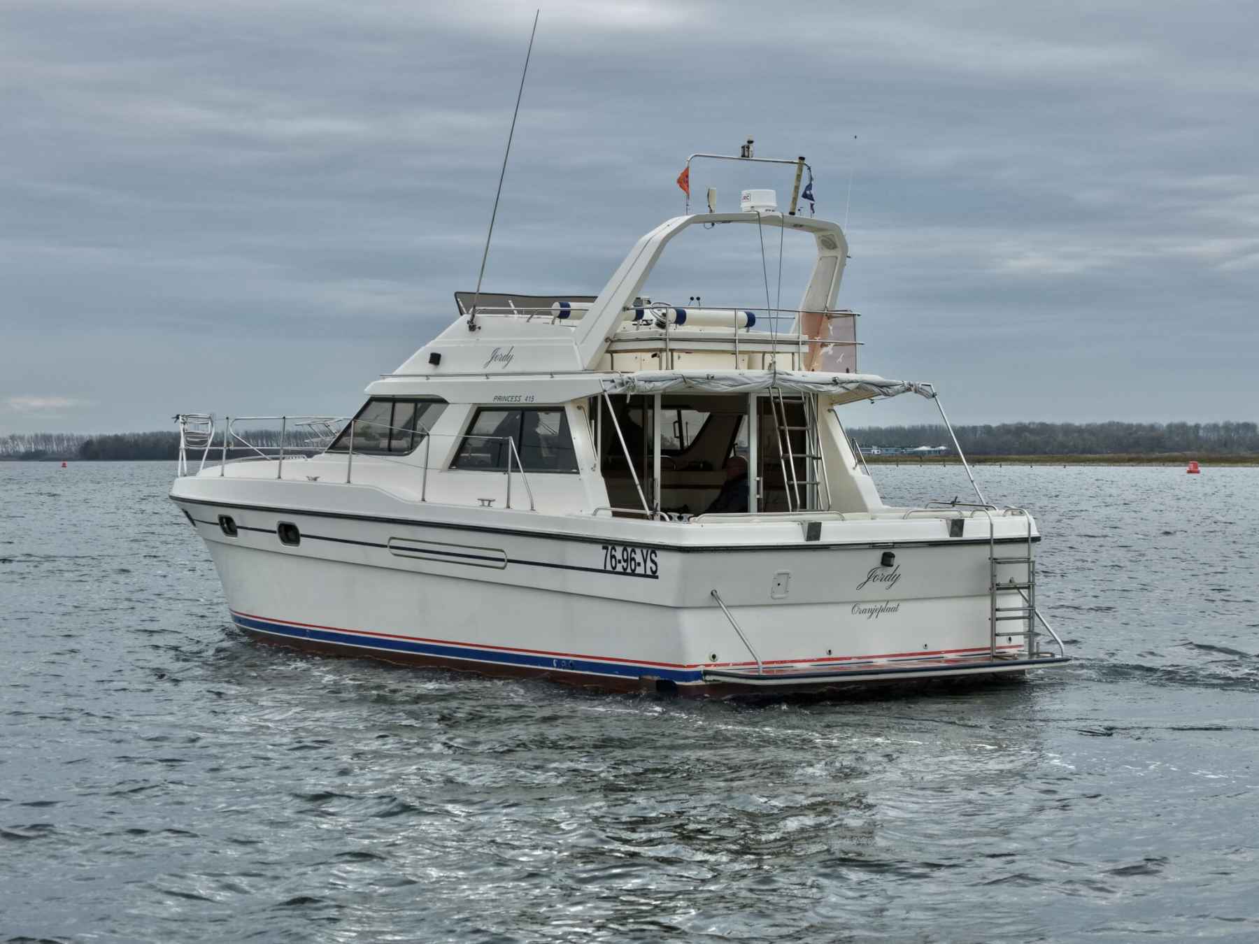 Motorboot Princess 415 FB