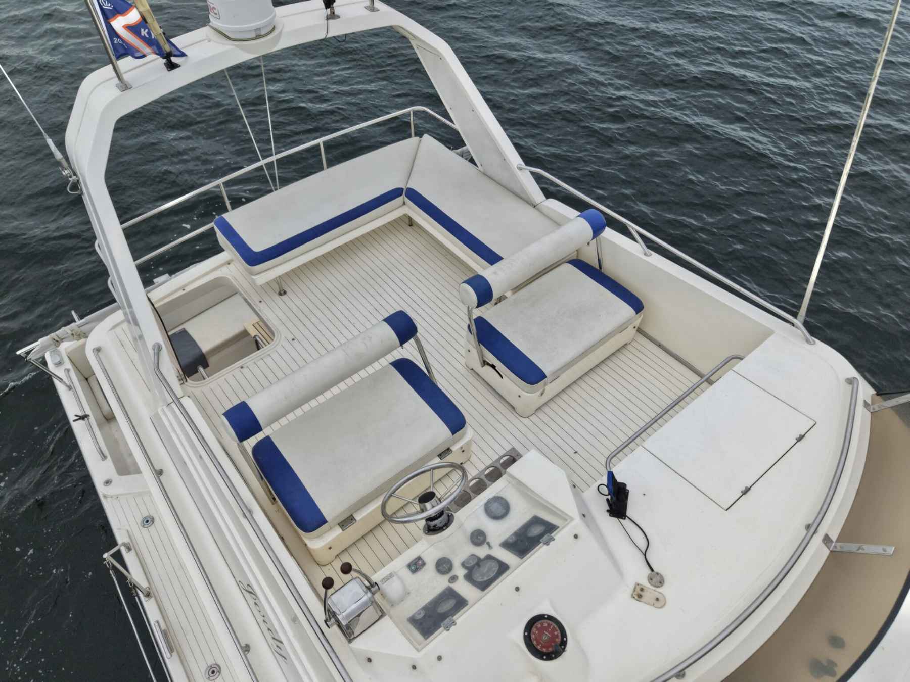 Motorboot Princess 415 FB