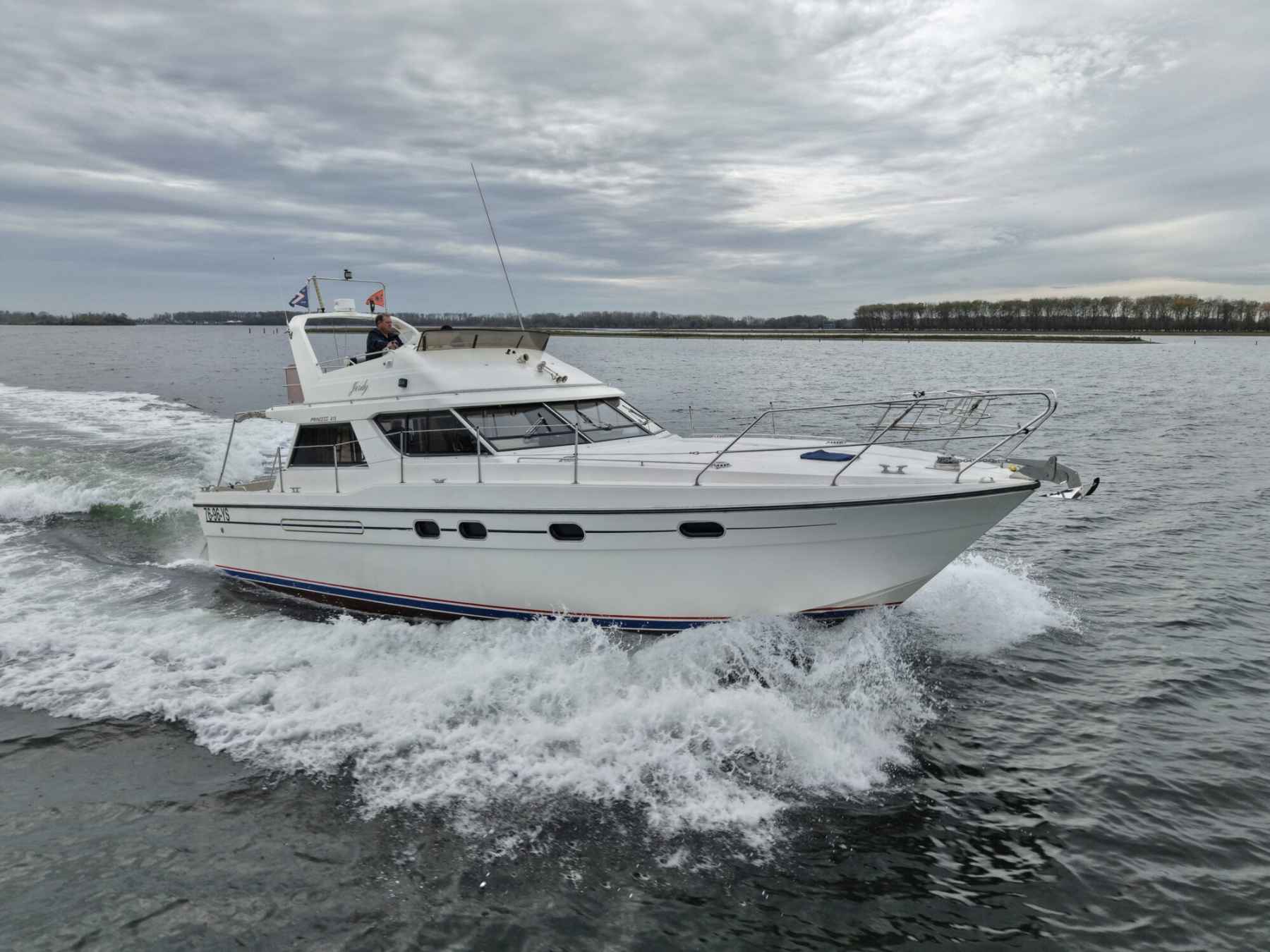 Motorboot Princess 415 FB