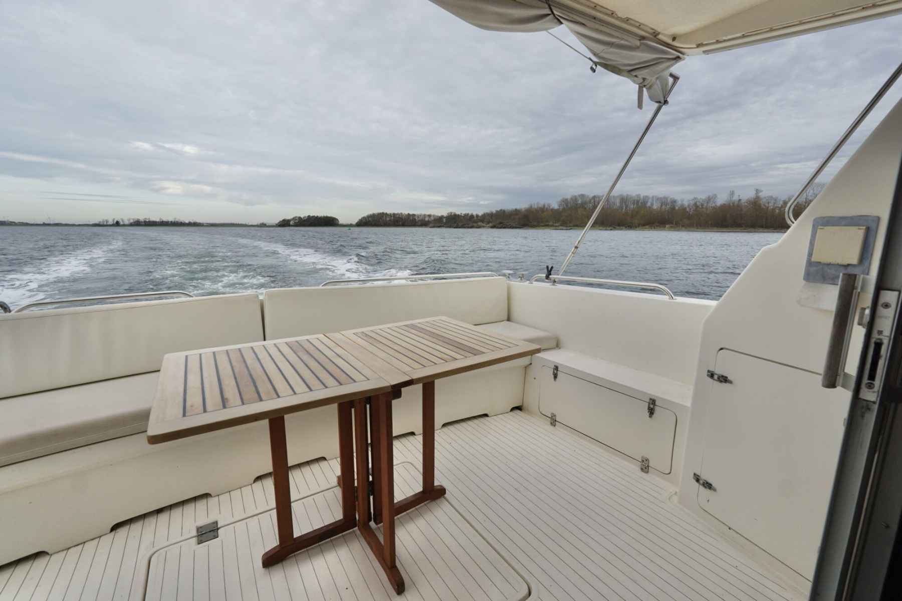 Motorboot Princess 415 FB