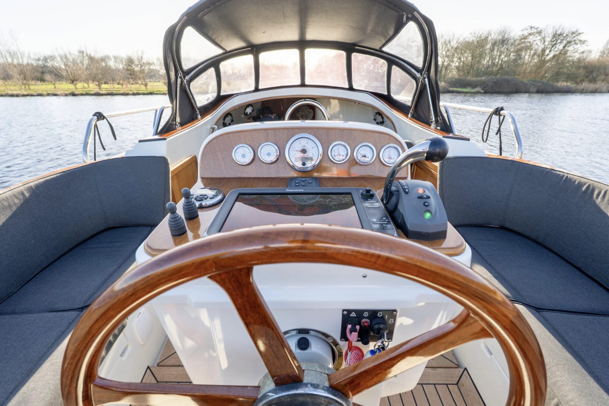 Motorboot Makma Caribbean 36