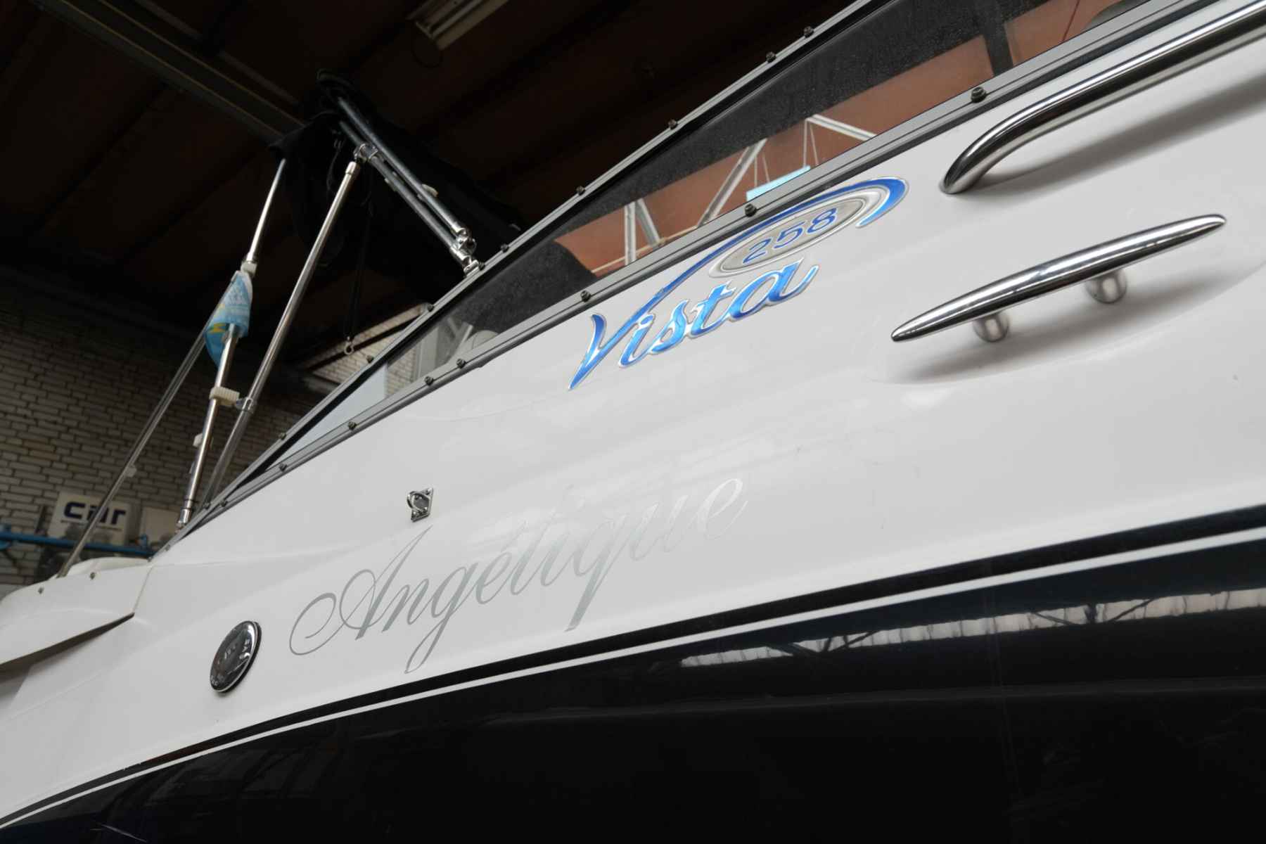 Motorboot Four Winns 258 Vista