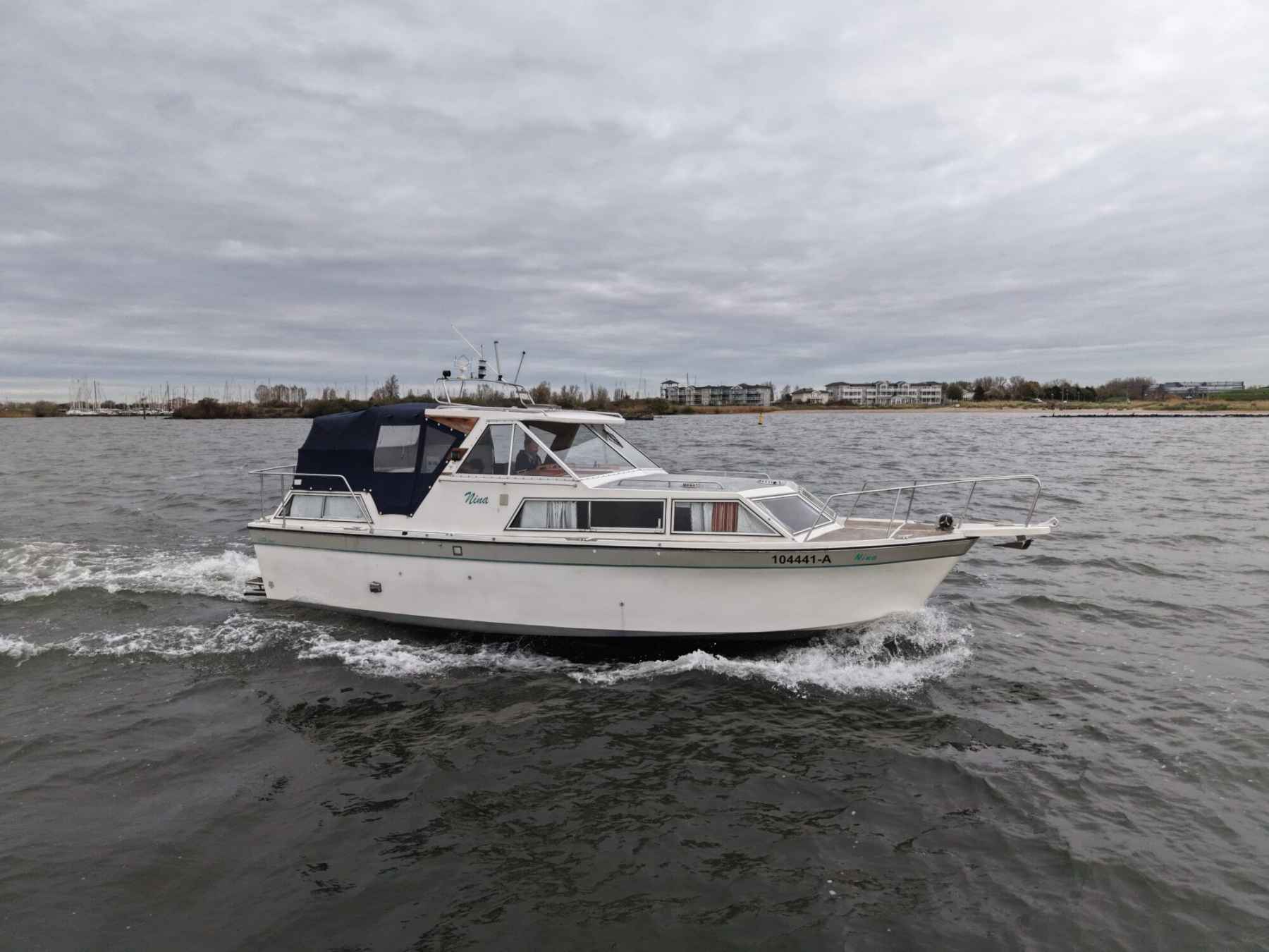 Motorboot Crestar 1000 OK/AK