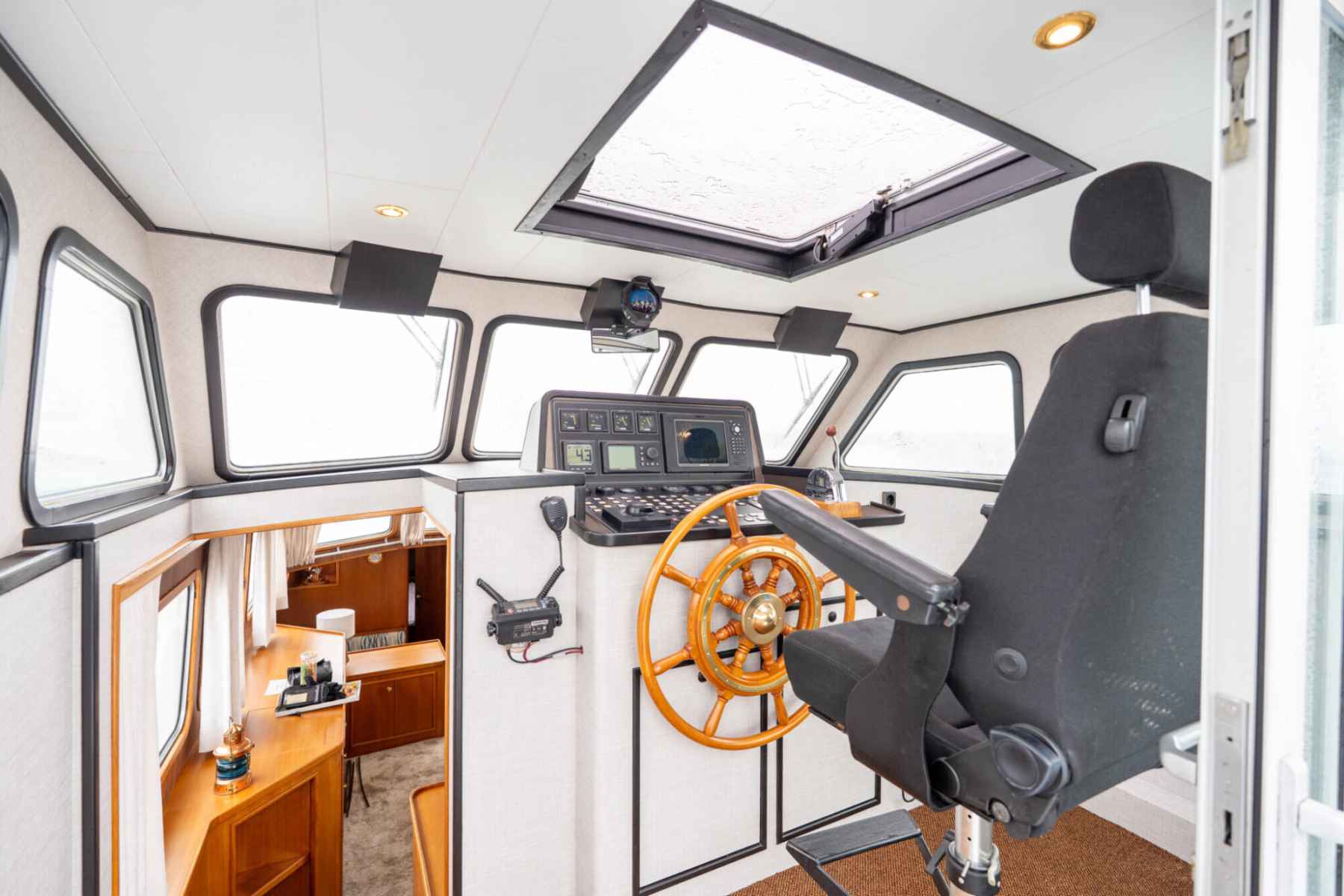 Motorboot Pieter Beeldsnijder Spiegelkotter 15.00 VS