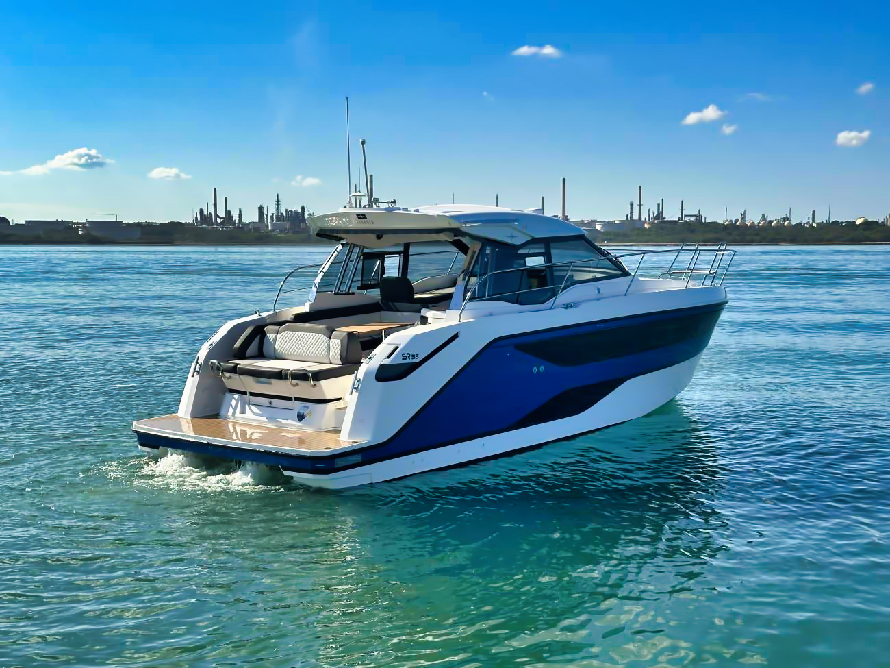 Motorboot Bavaria SR 35 Hardtop