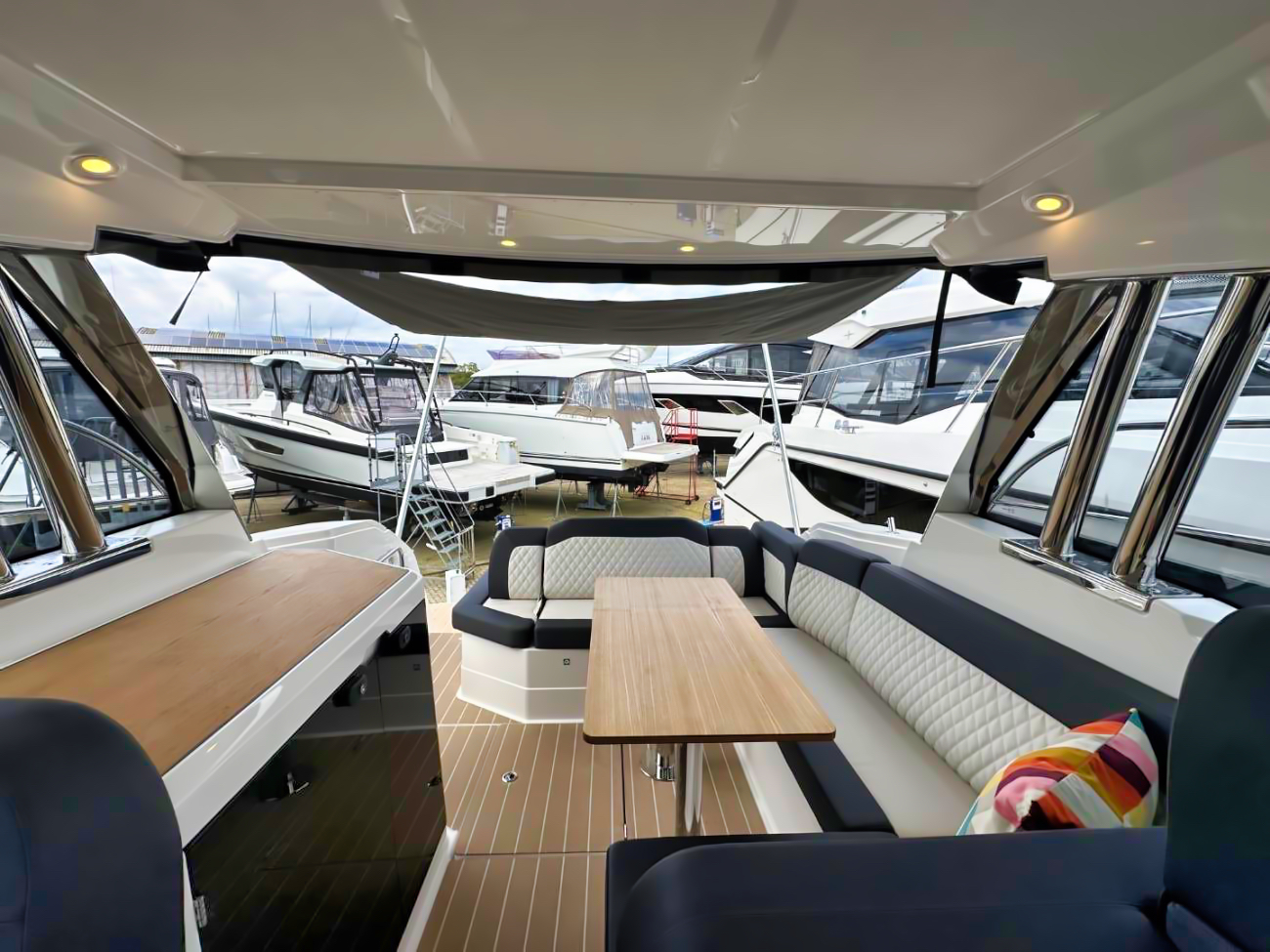 Motorboot Bavaria SR 35 Hardtop