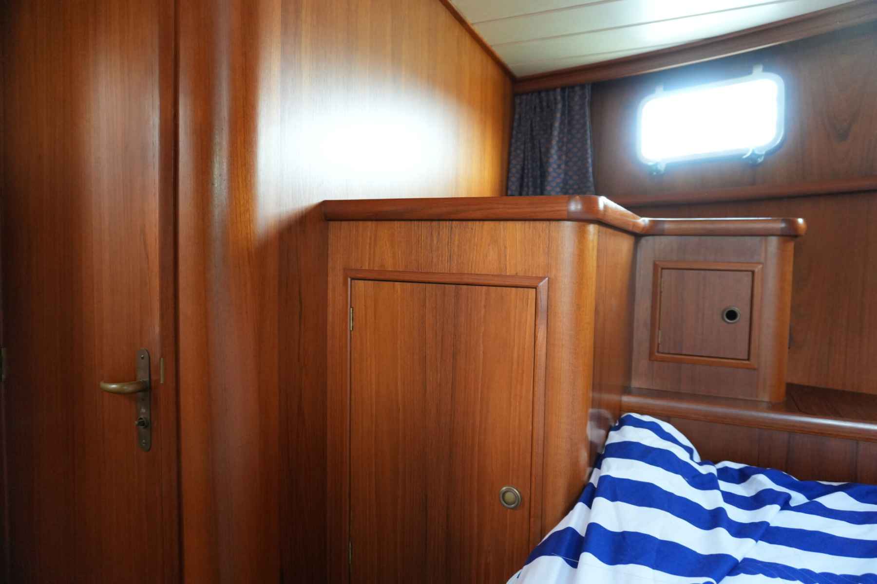 Motorboot Monty Bank Kotter 41 AK Cabrio