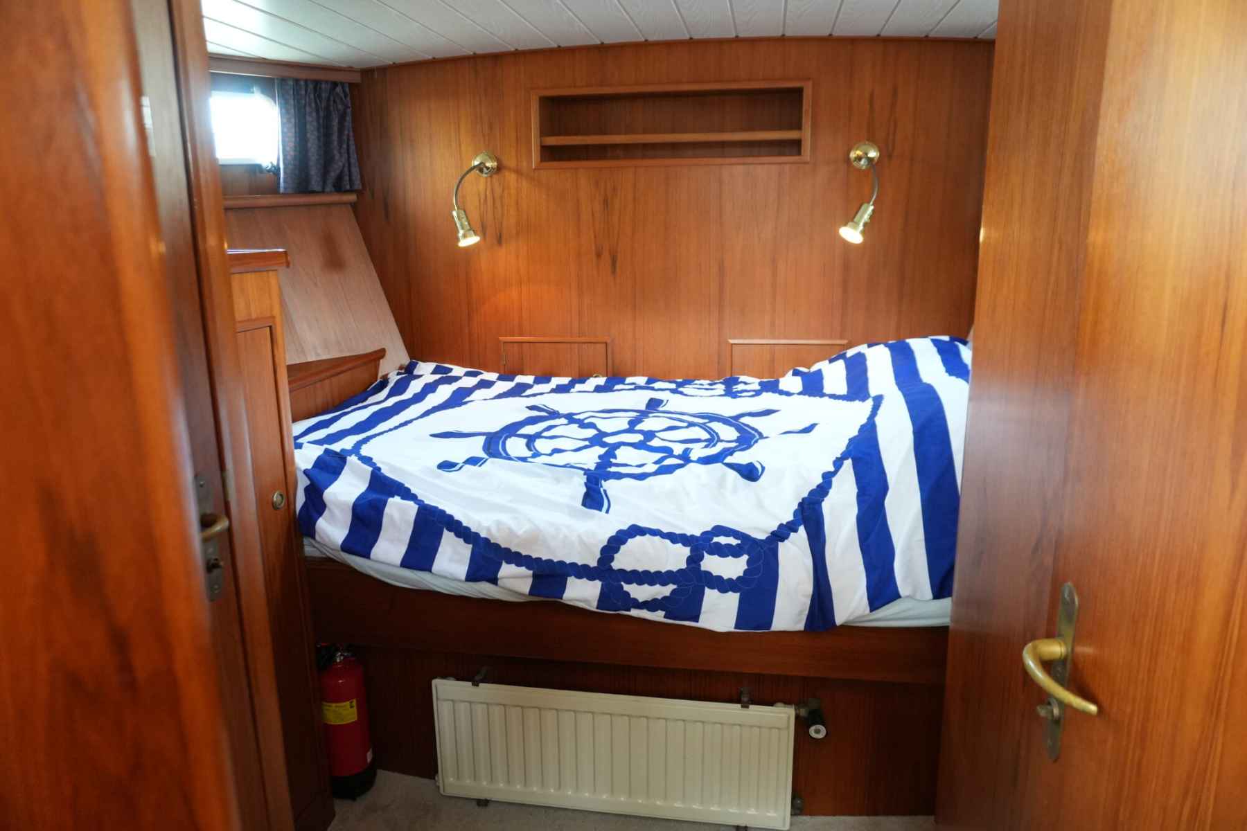 Motorboot Monty Bank Kotter 41 AK Cabrio