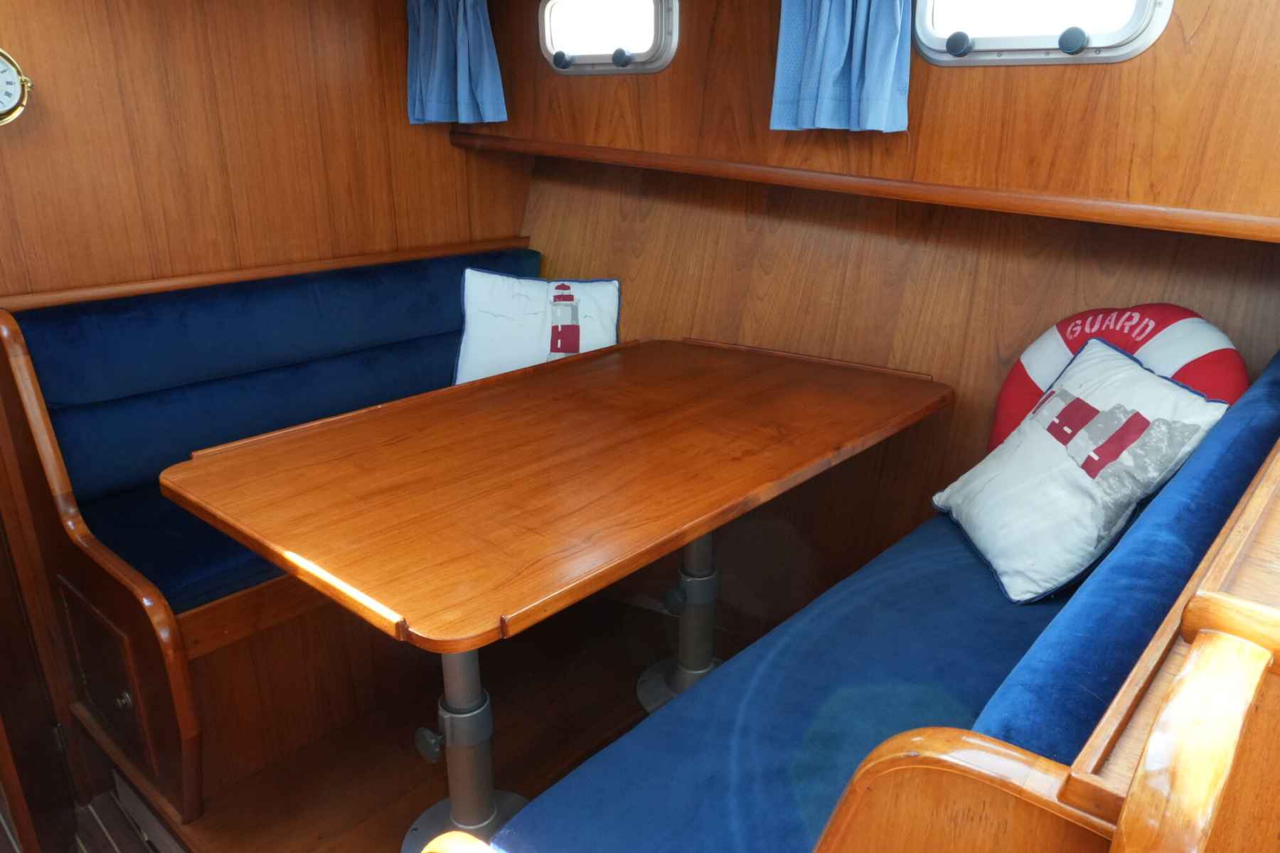 Motorboot Monty Bank Kotter 41 AK Cabrio