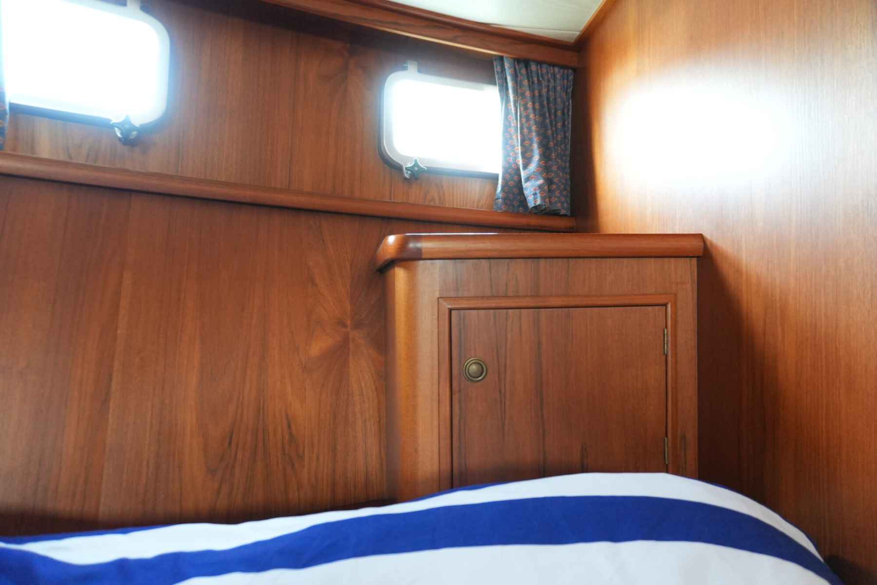 Motorboot Monty Bank Kotter 41 AK Cabrio