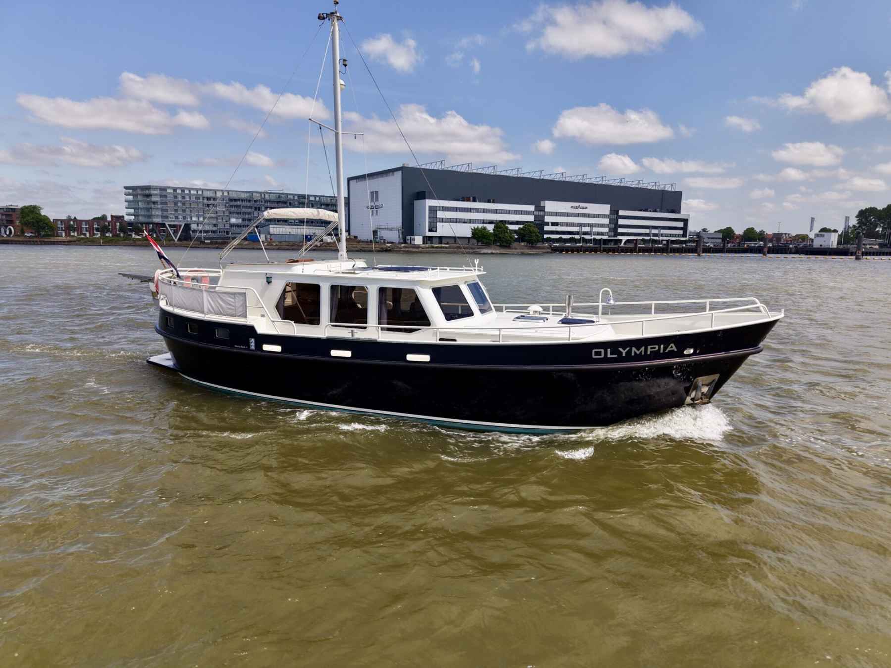 Motorboot Monty Bank Kotter 41 AK Cabrio