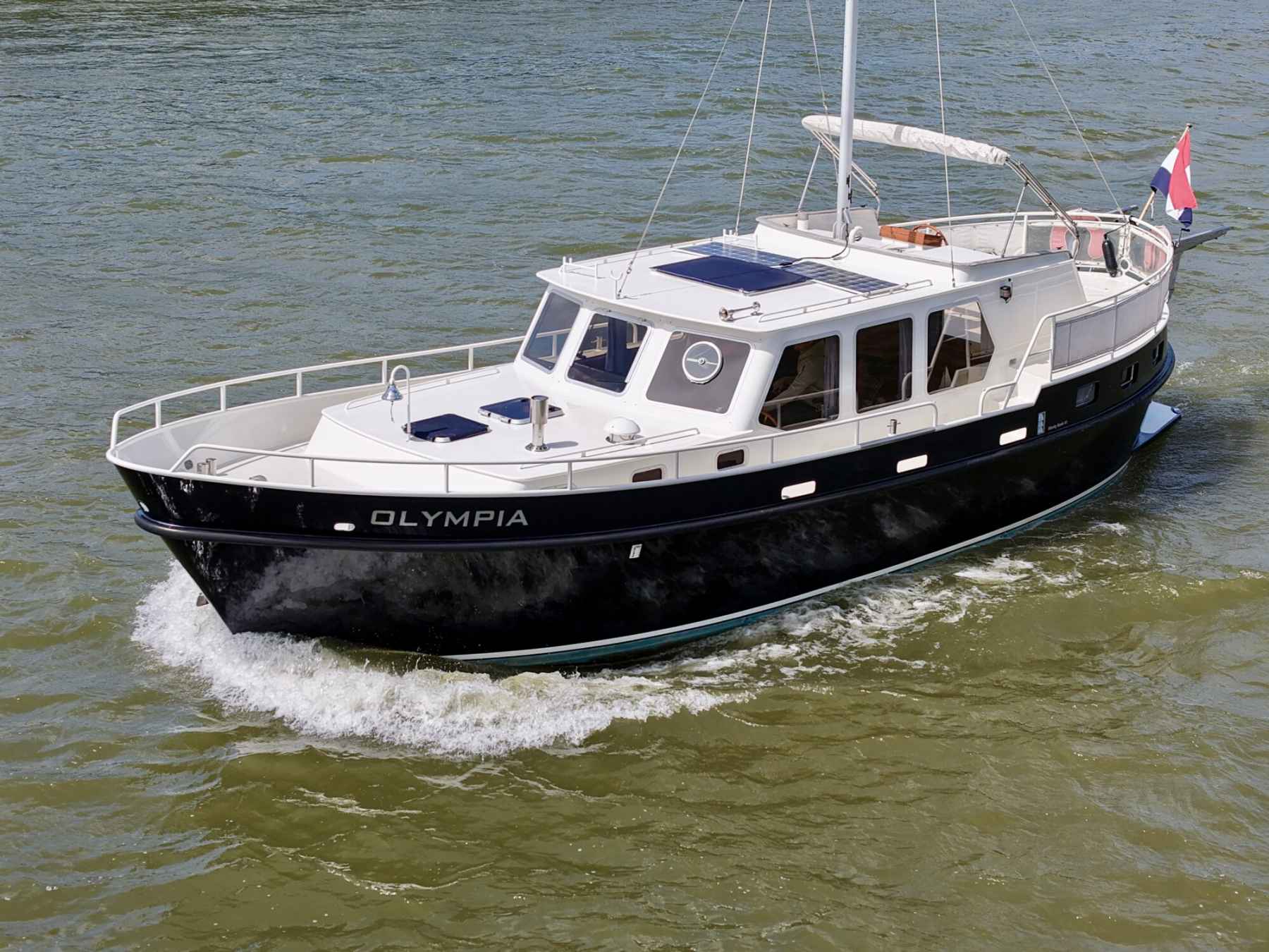 Motorboot Monty Bank Kotter 41 AK Cabrio