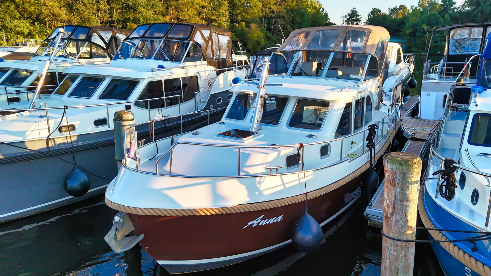 Motorboot Aventura 34 AK Cabrio