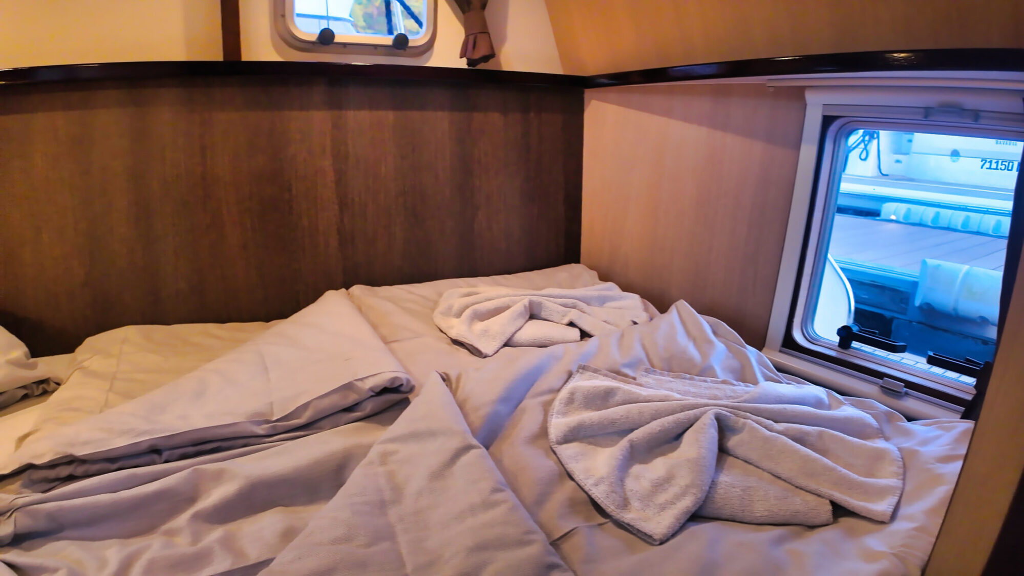 Motorboot Aventura 34 AK Cabrio