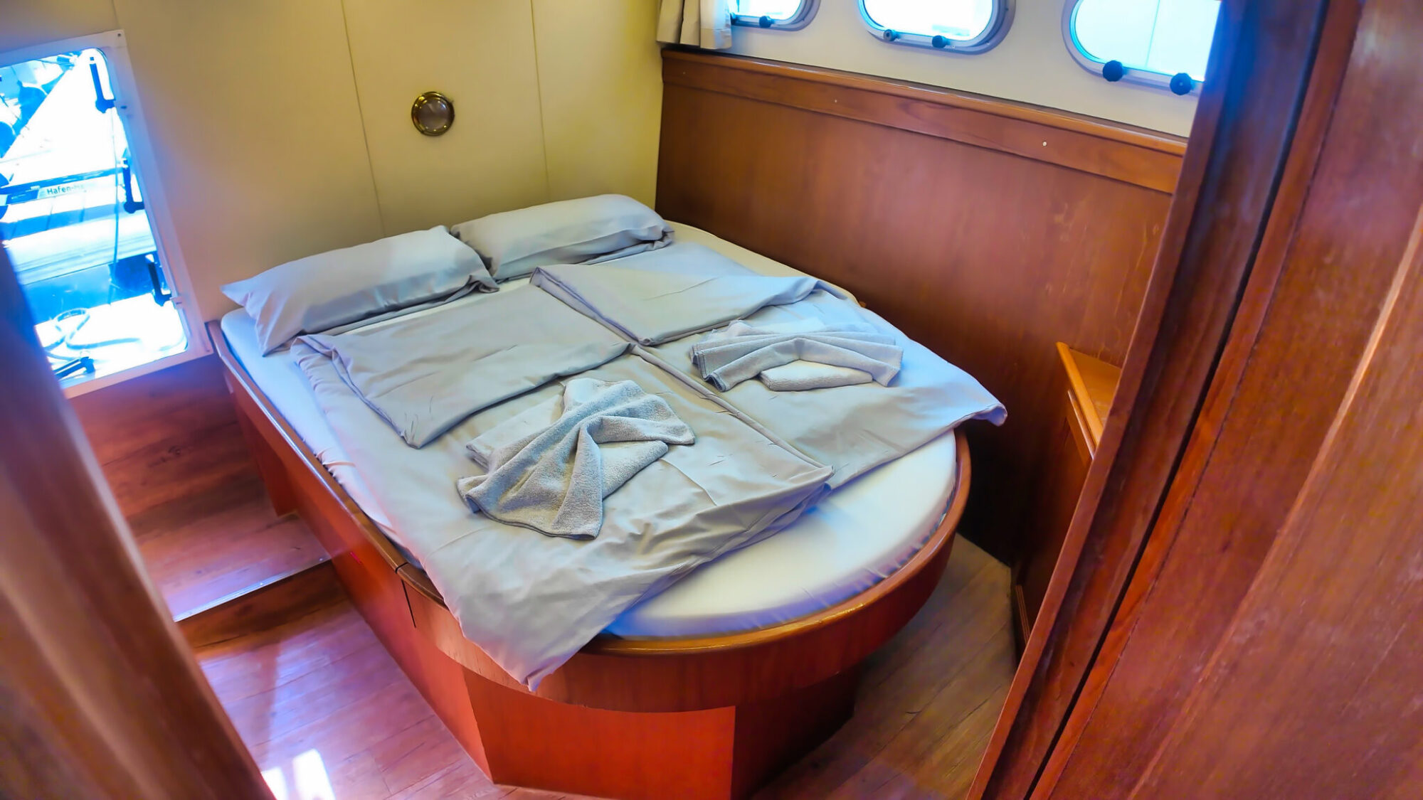 Motorboot Pedro Skiron 35 AK Cabrio