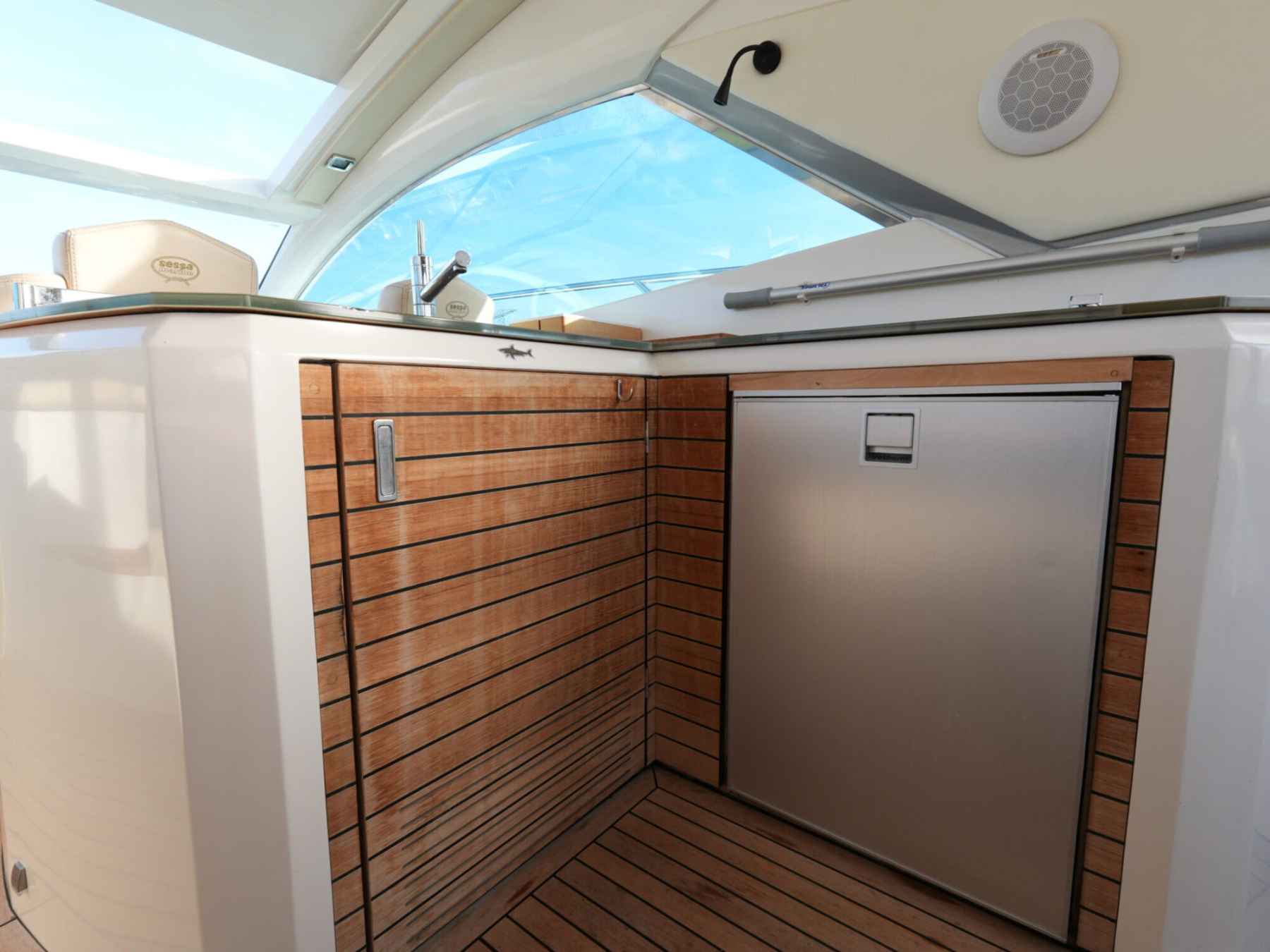 Motorboot Sessa C46 HT IPS