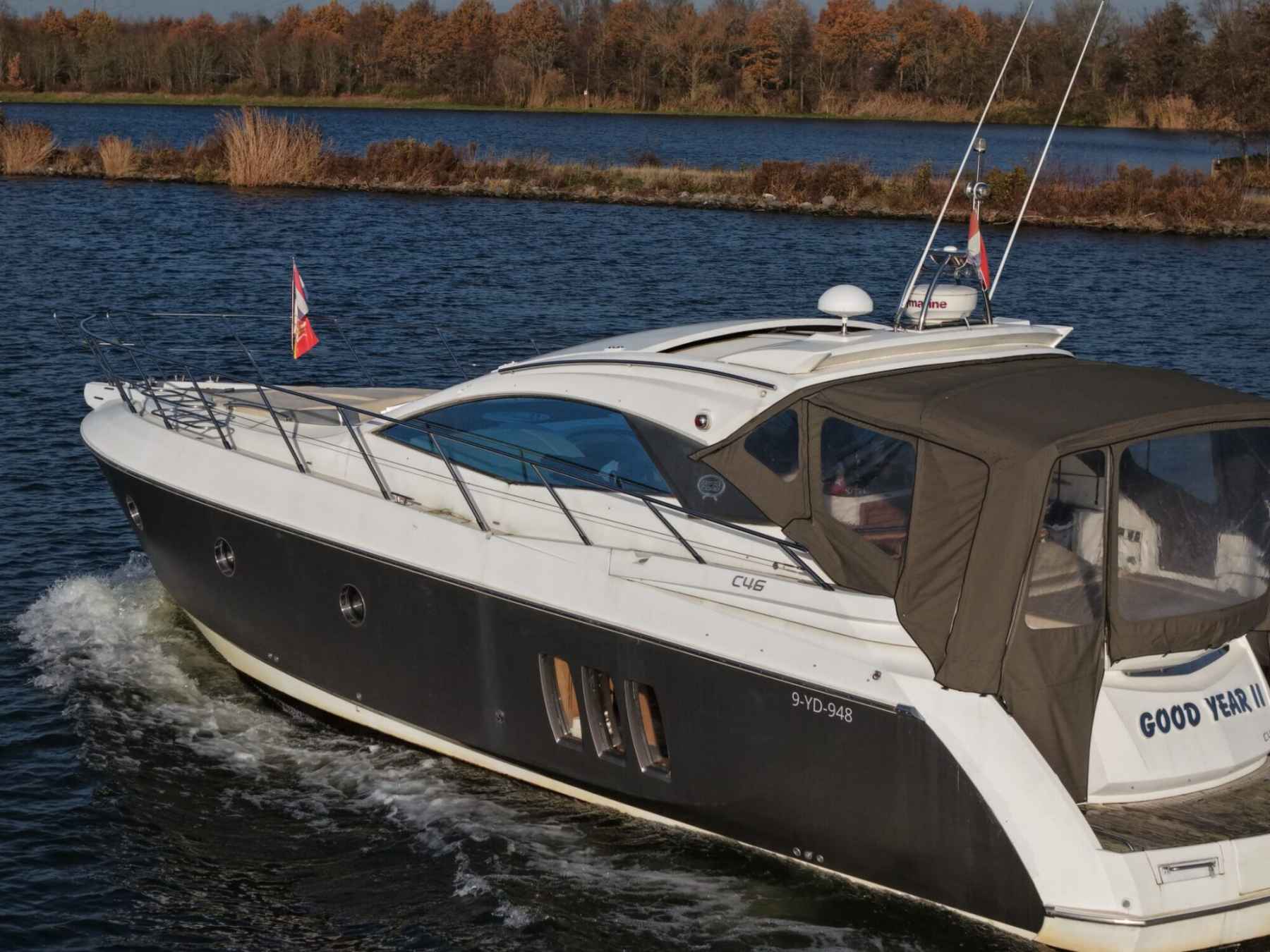 Motorboot Sessa C46 HT IPS