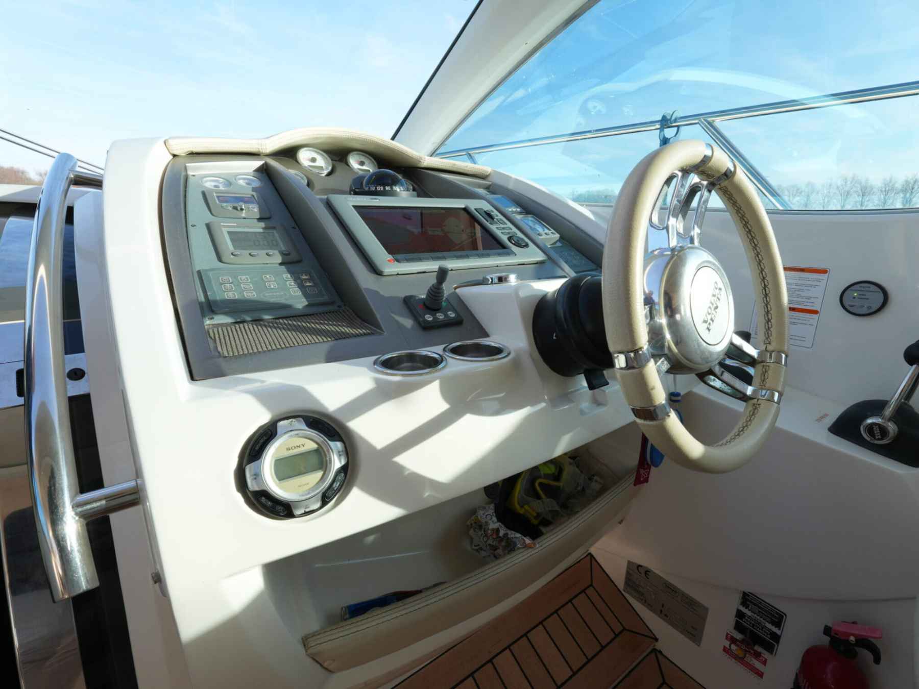 Motorboot Sessa C46 HT IPS