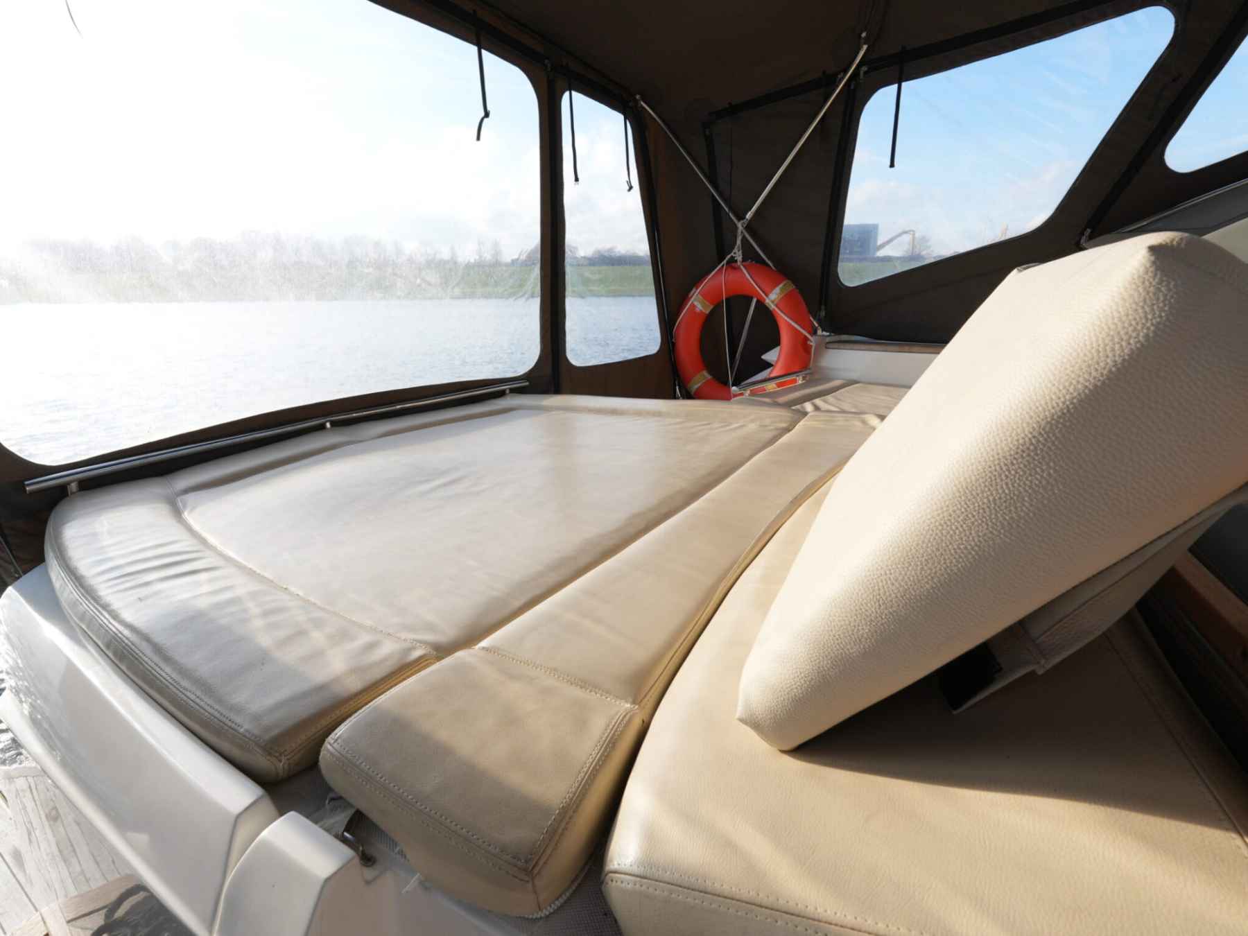 Motorboot Sessa C46 HT IPS