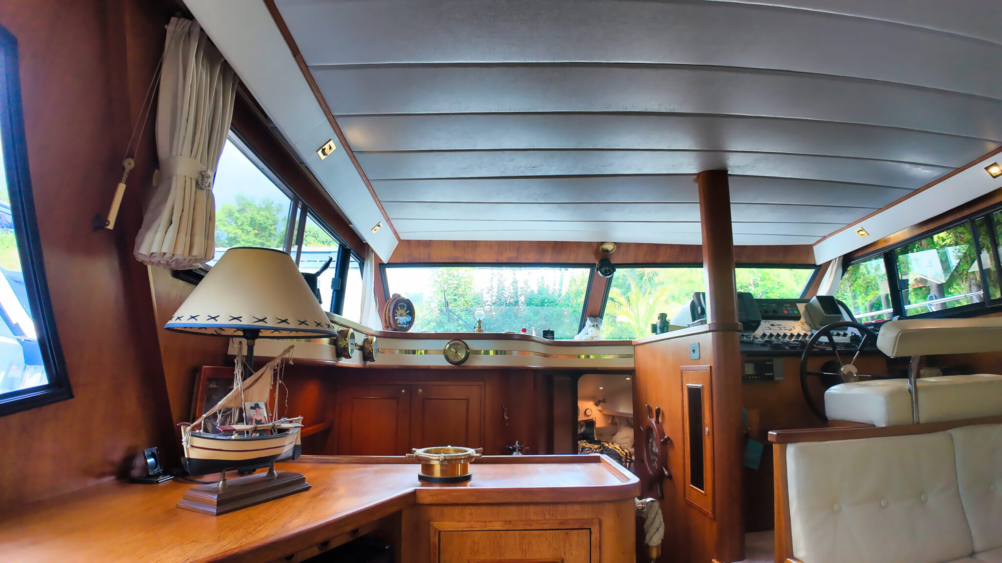 Motorboot Neptunus 138 / 46 Flybridge Sedan