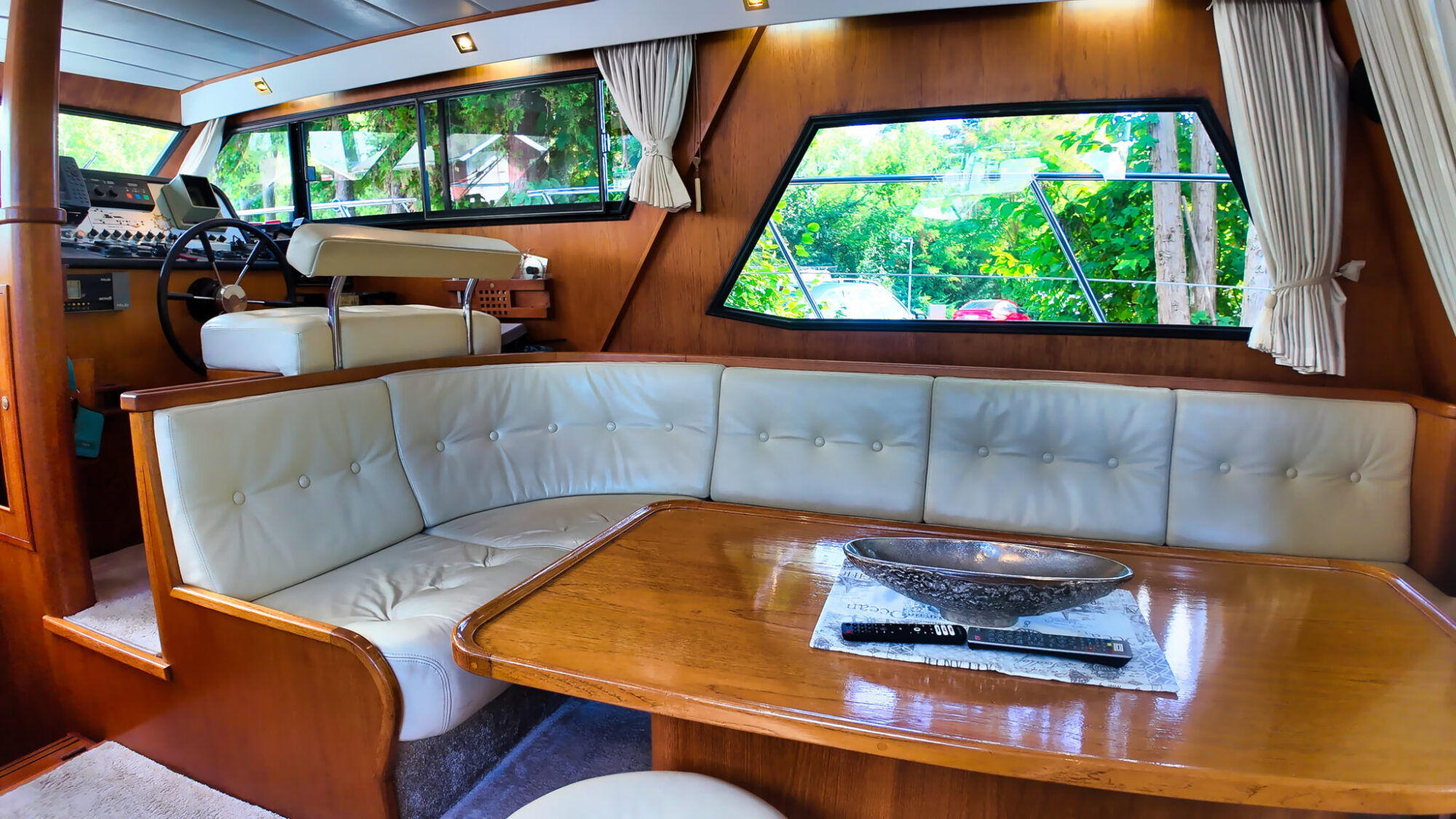 Motorboot Neptunus 138 / 46 Flybridge Sedan