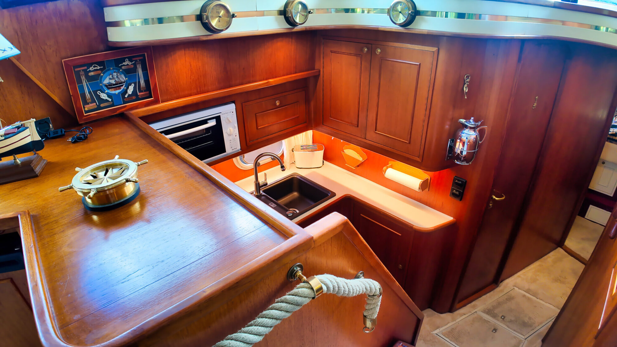 Motorboot Neptunus 138 / 46 Flybridge Sedan