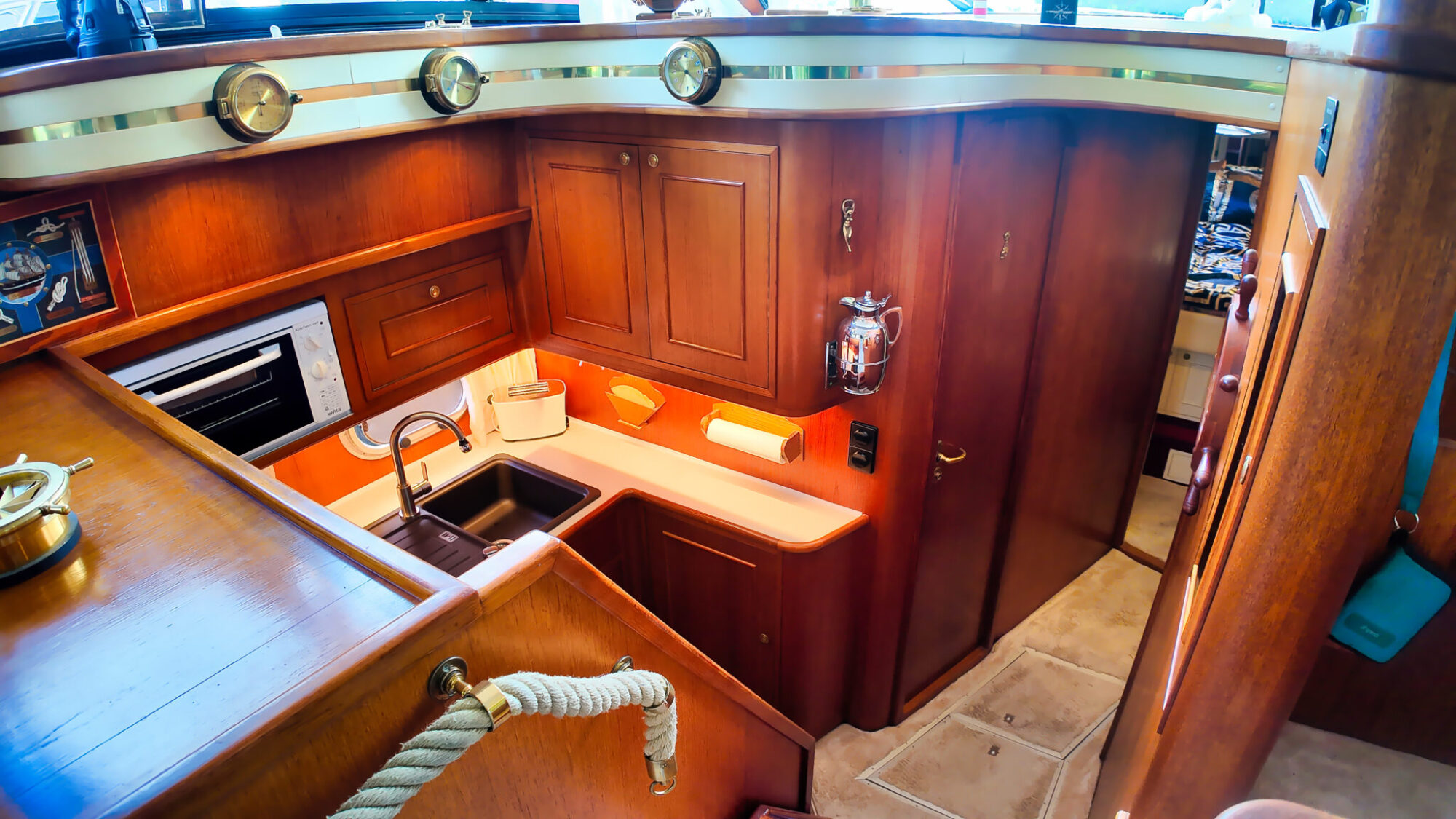 Motorboot Neptunus 138 / 46 Flybridge Sedan