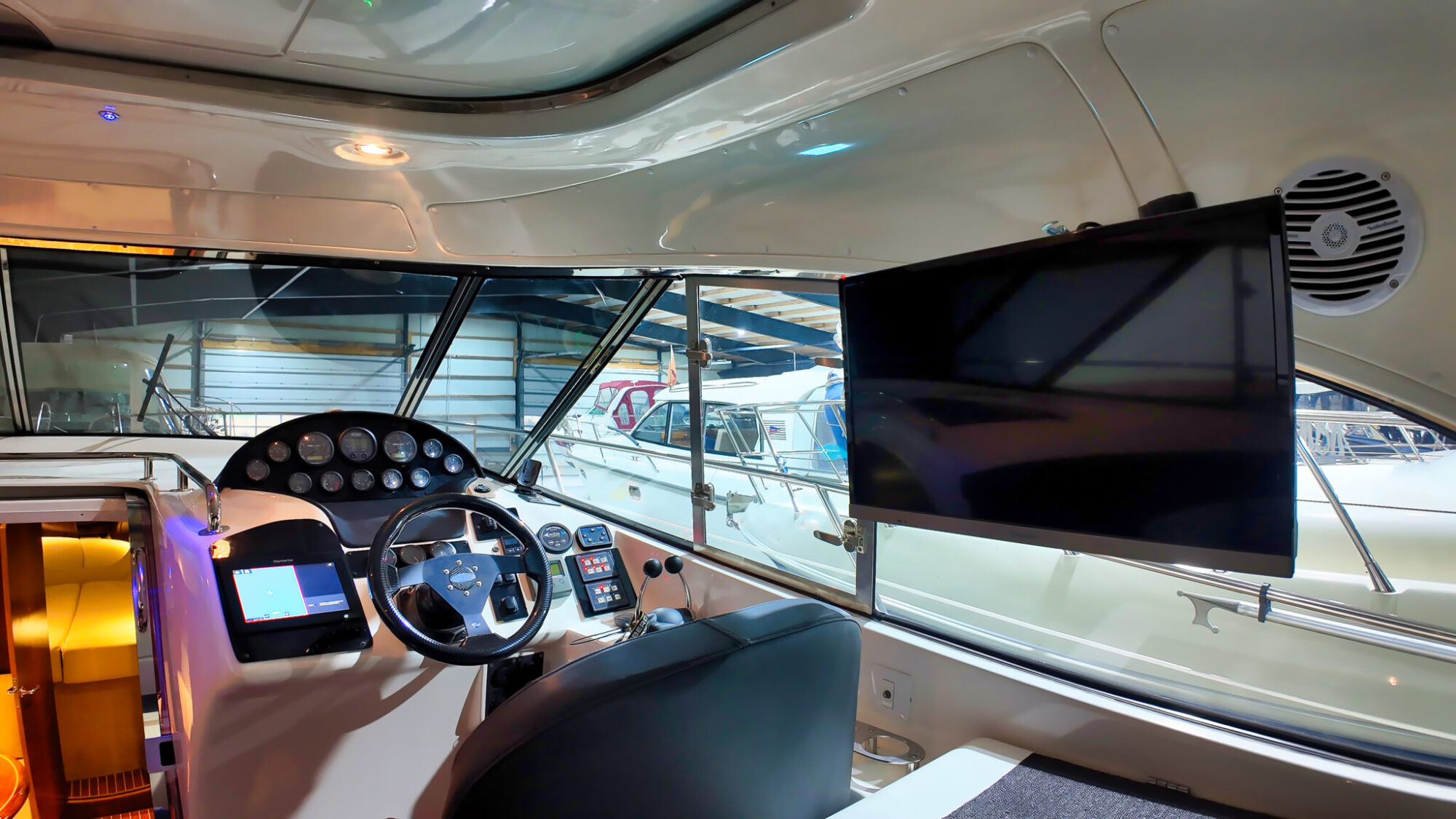 Motorboot Bavaria 37 HT Hardtop
