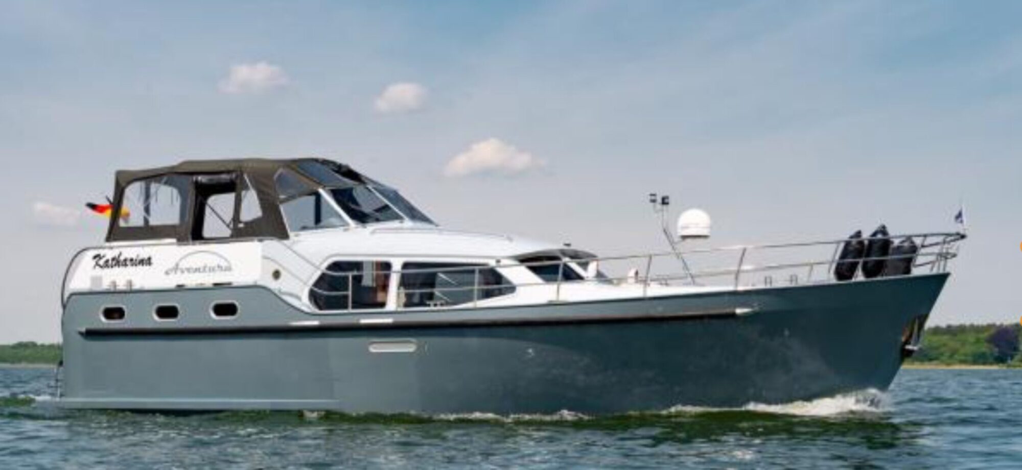 Motorboot Aventura 43 AK Cabrio