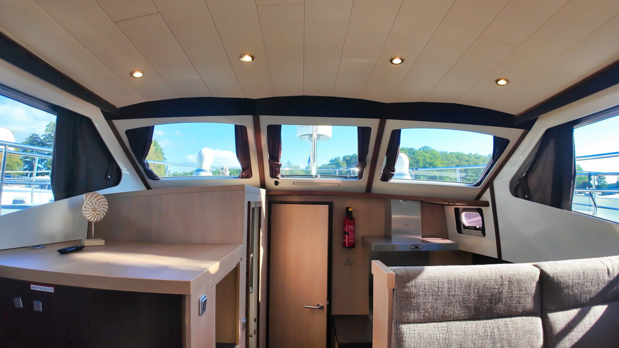 Motorboot Aventura 43 AK Cabrio