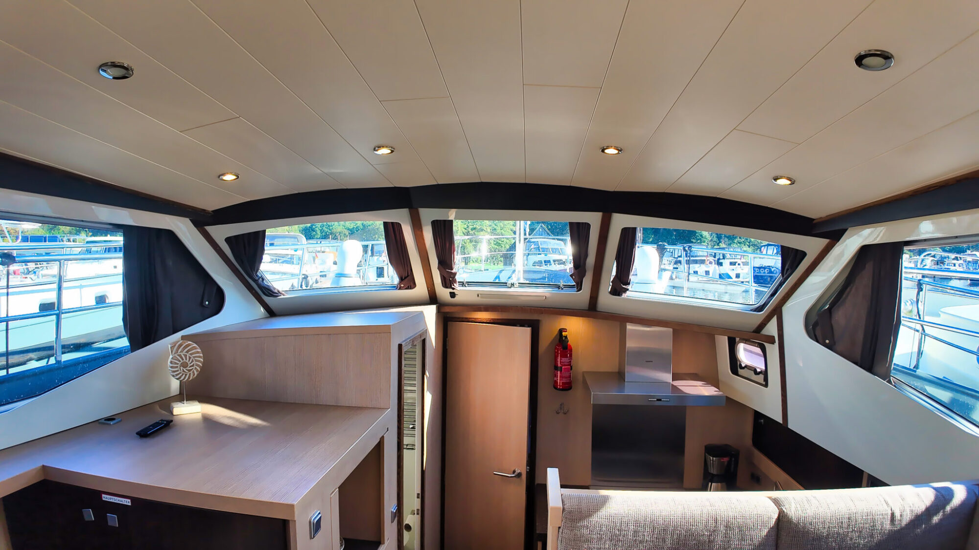 Motorboot Aventura 43 AK Cabrio