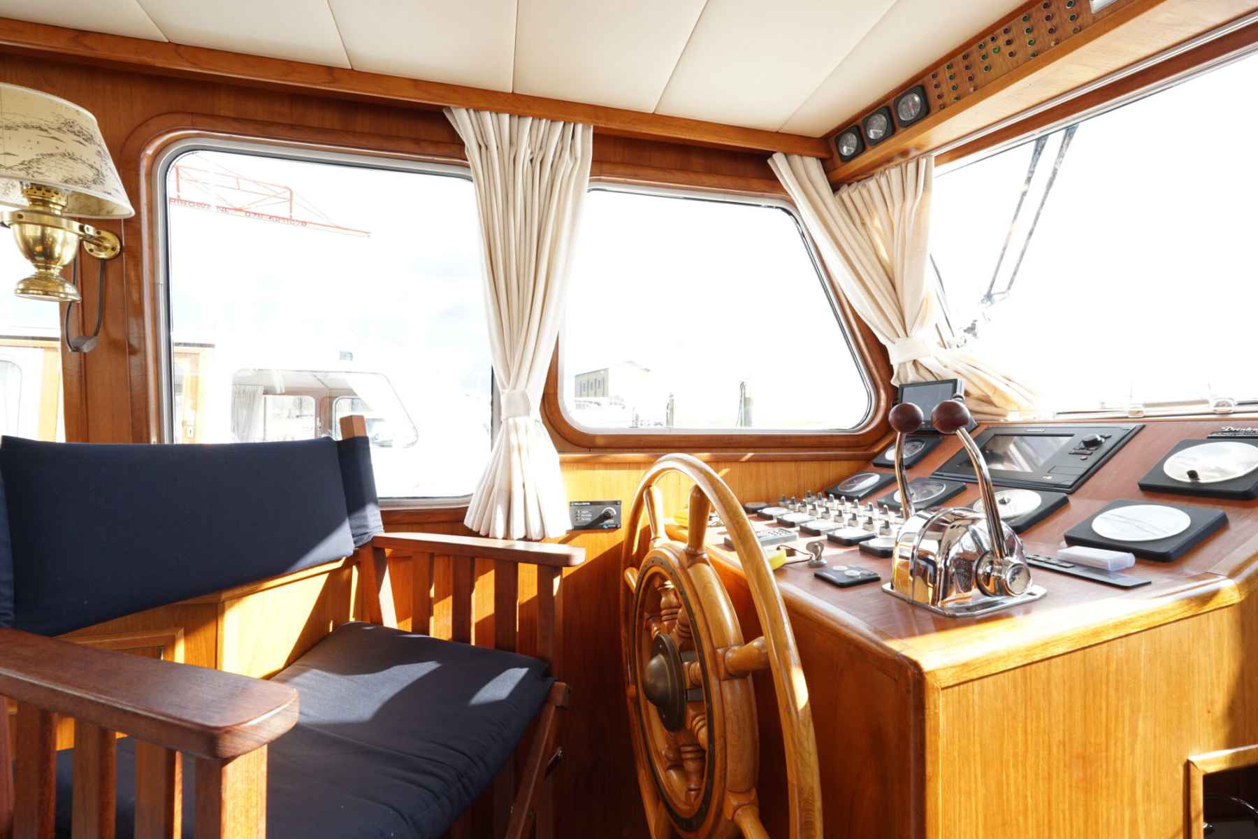 Motorboot Damen Pushy Cat 15.00 AK Cabrio