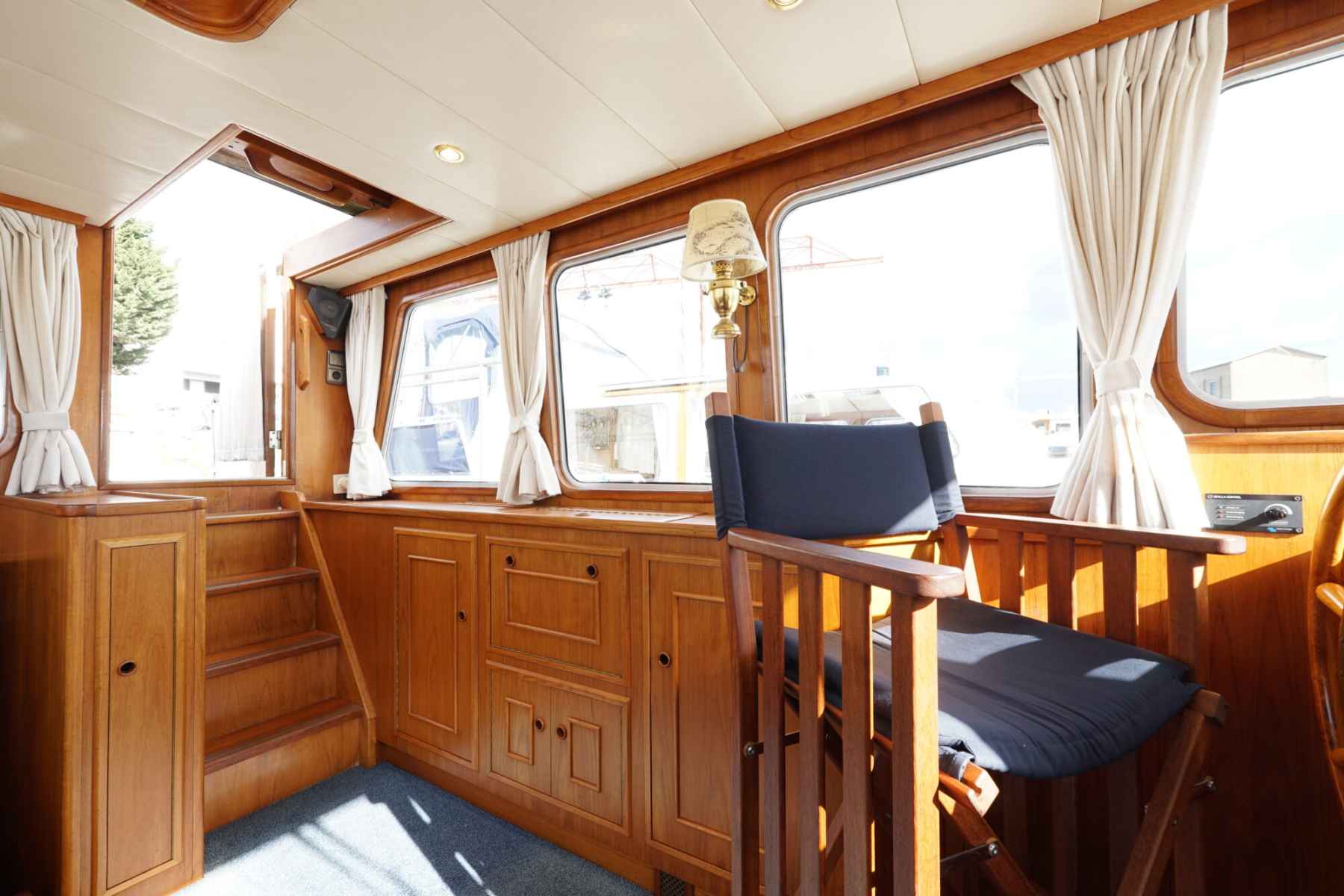 Motorboot Damen Pushy Cat 15.00 AK Cabrio
