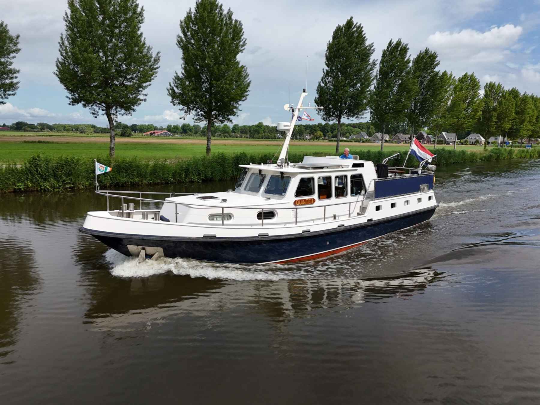 Motorboot Damen Pushy Cat 15.00 AK Cabrio
