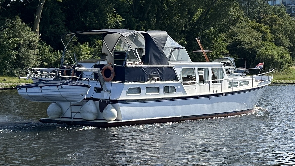 Motorboot Zwaan Kruiser 13.50 AK
