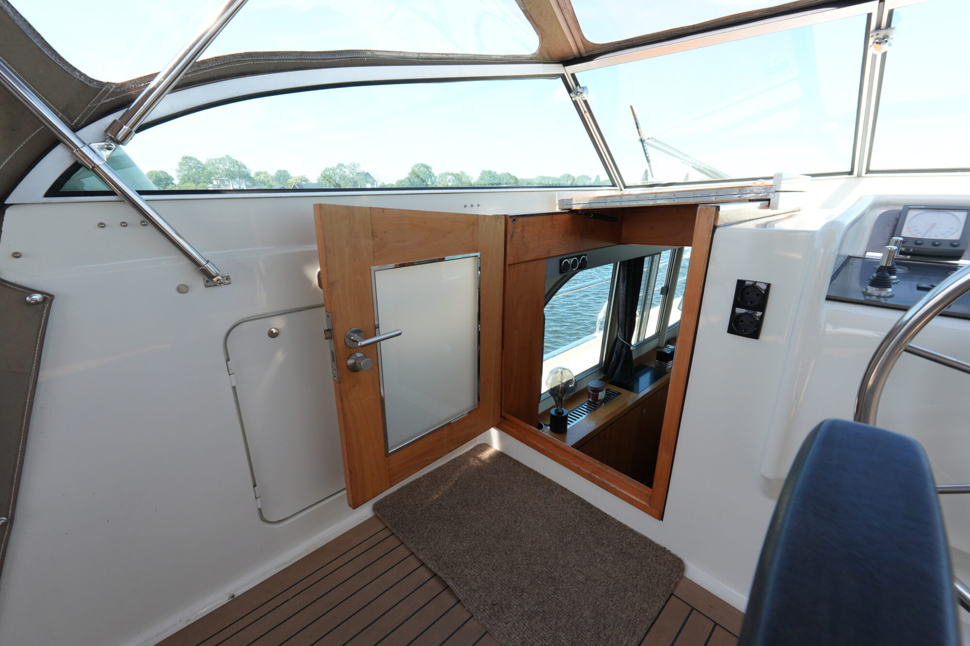 Motorboot Vivante 42 AK
