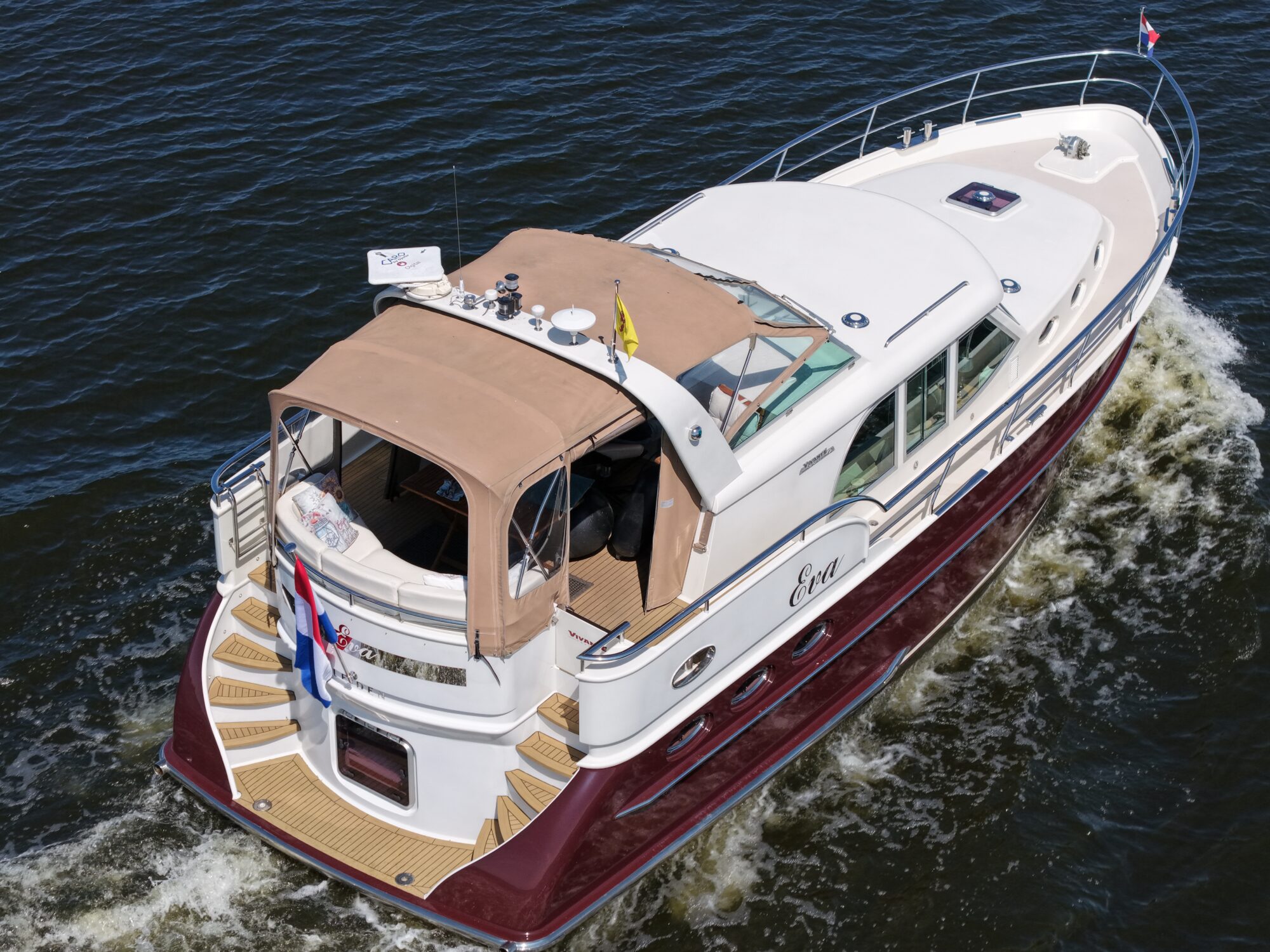 Motorboot Vivante 42 AK