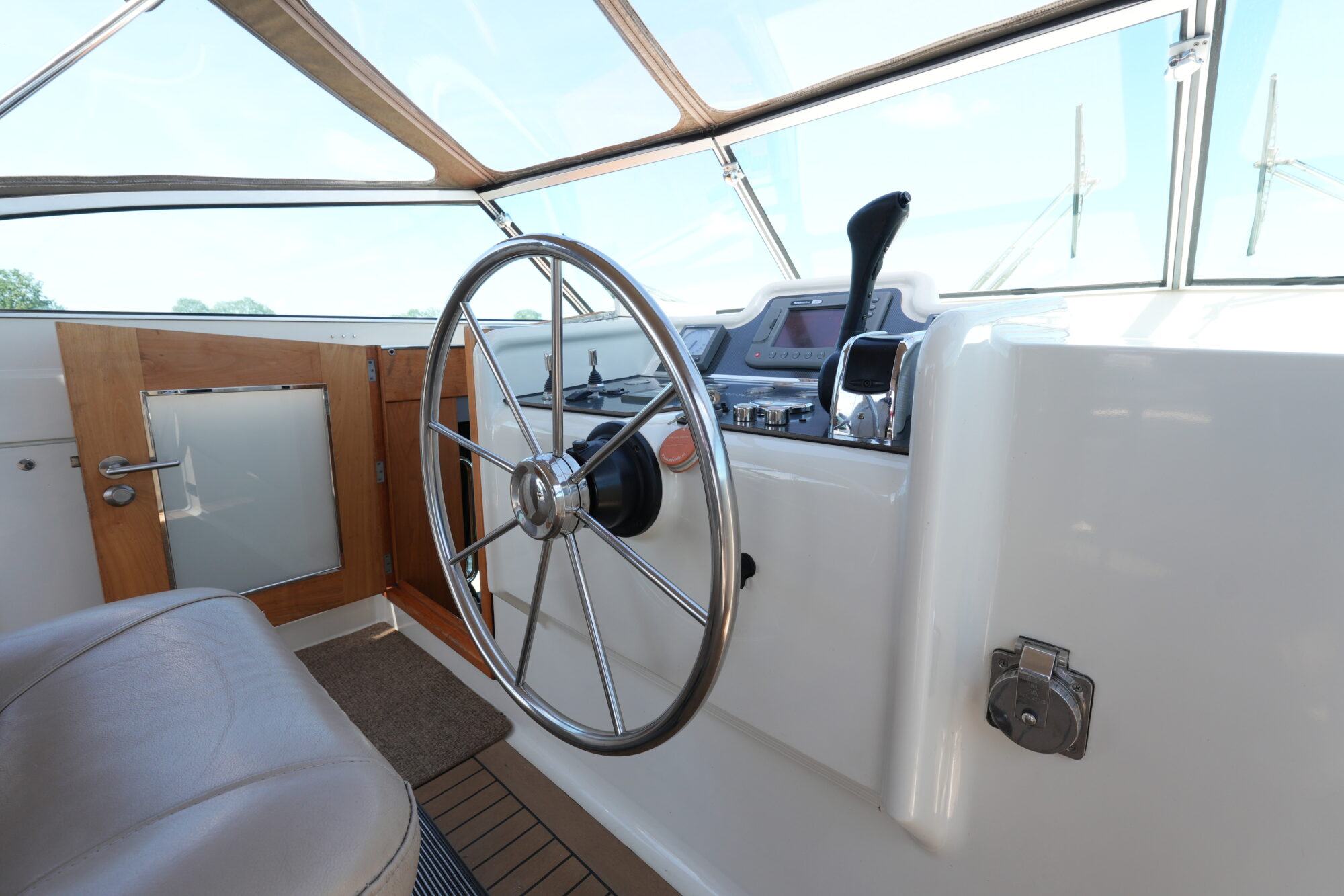 Motorboot Vivante 42 AK