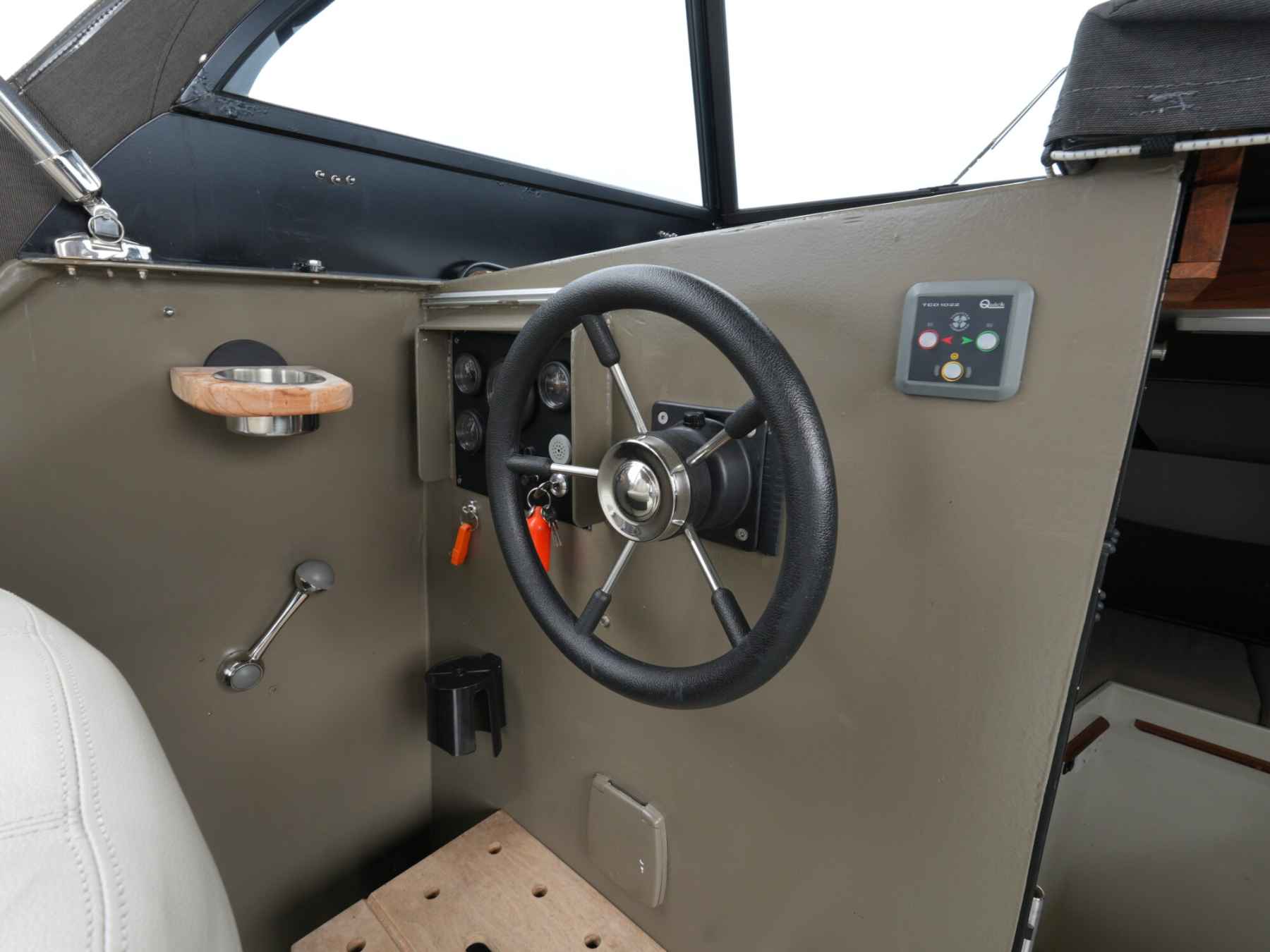 Motorboot Matez 8.20 OK Cabrio