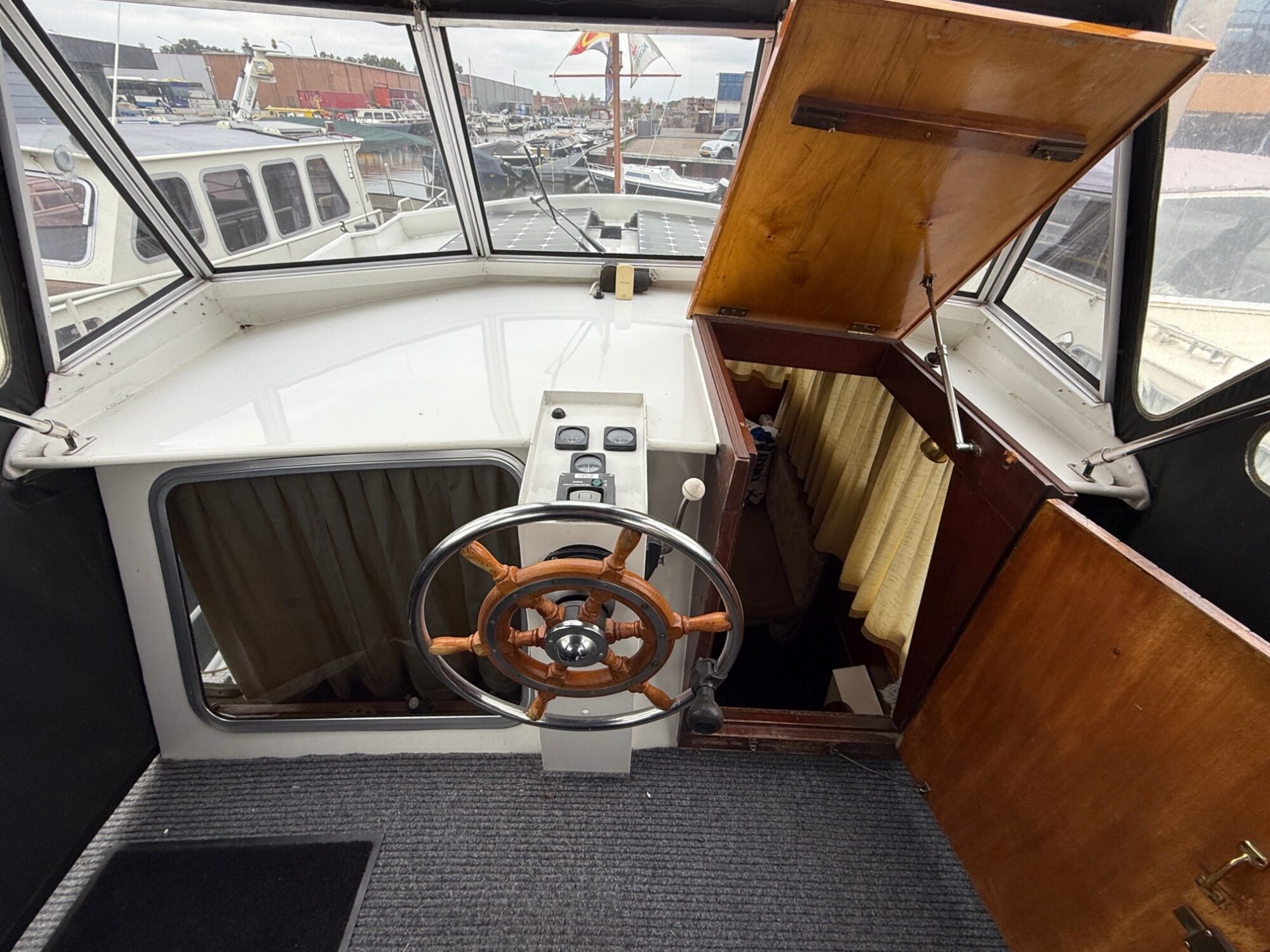 Motorboot Marne Kruiser 9.50 AK Cabrio
