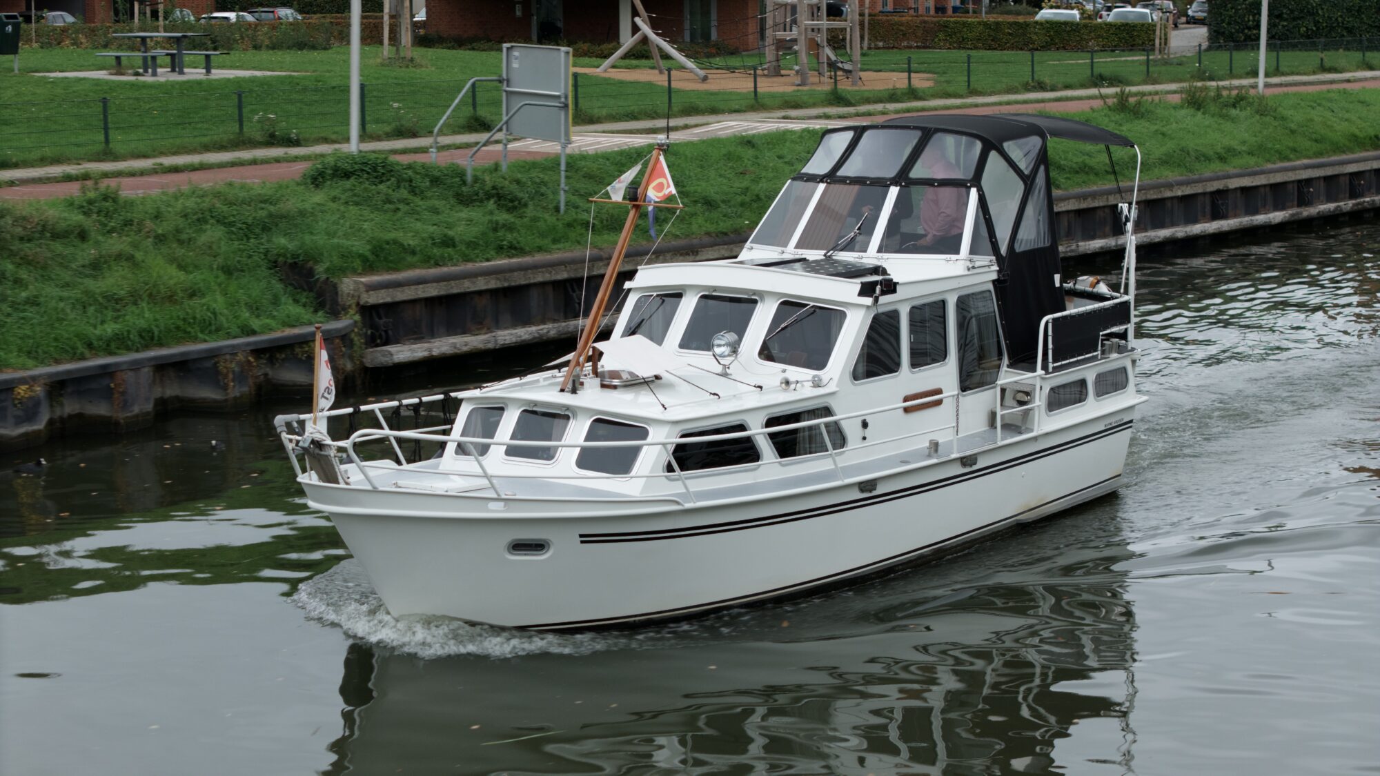 Motorboot Marne Kruiser 9.50 AK Cabrio
